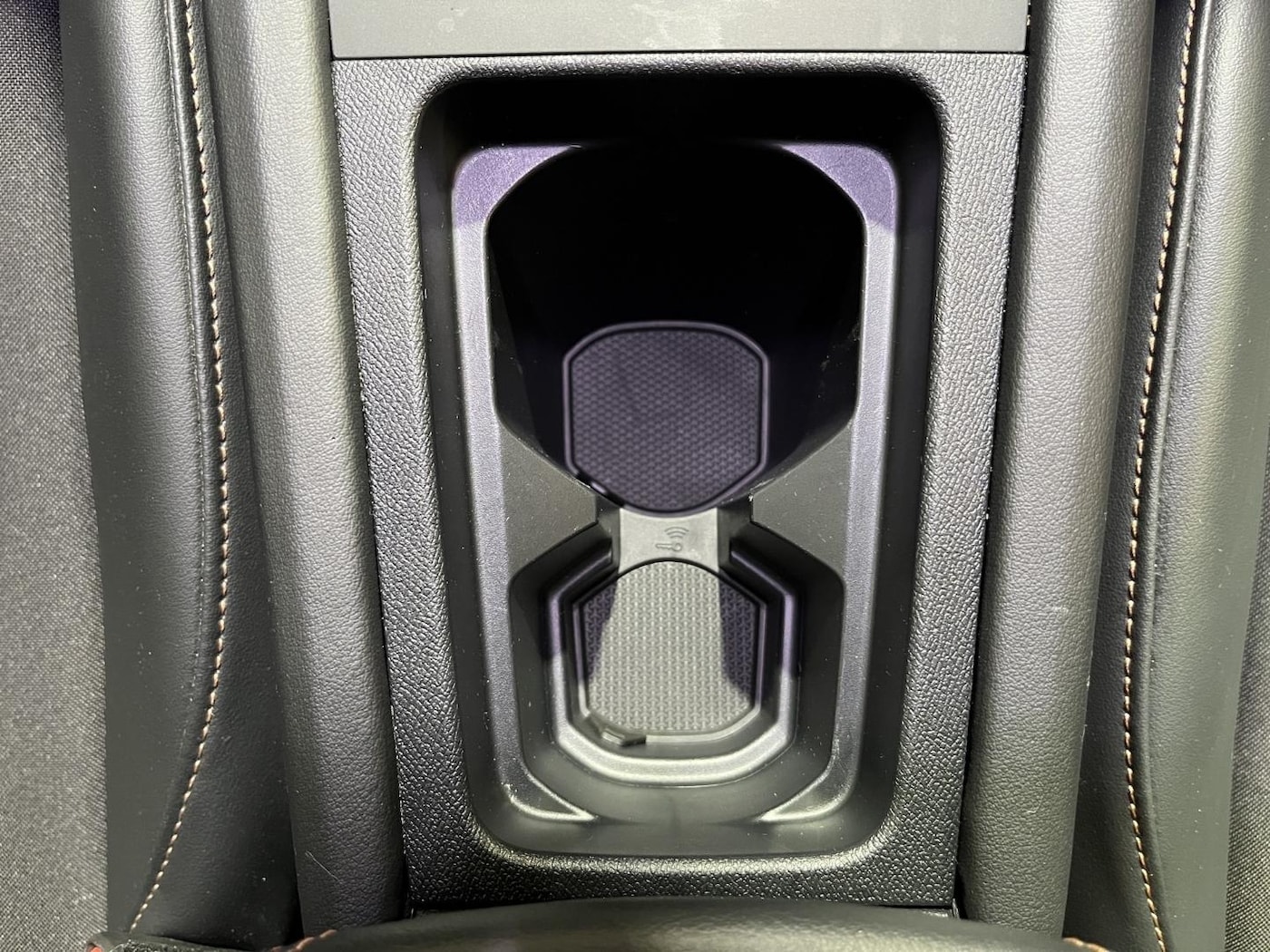 CUPRA Leon Sportstourer 1.5 eTSI DSG 110 kW (150 CV) — photo 12