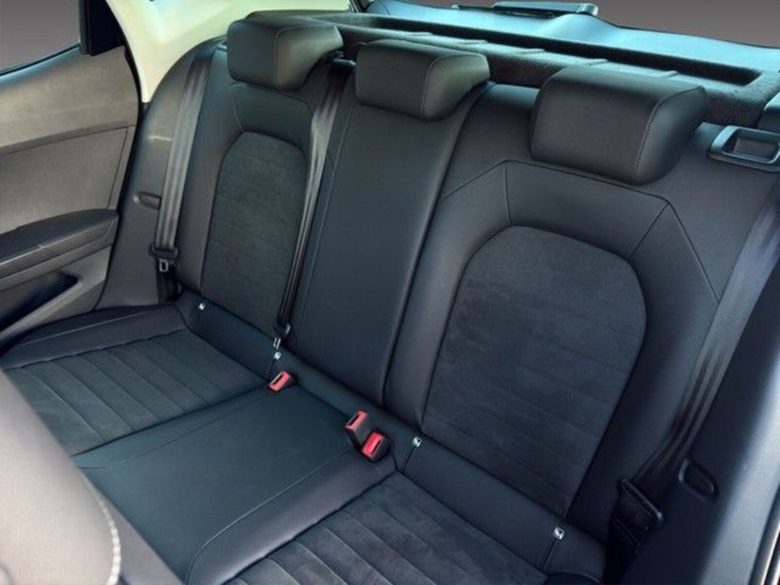SEAT Arona – Bild 13