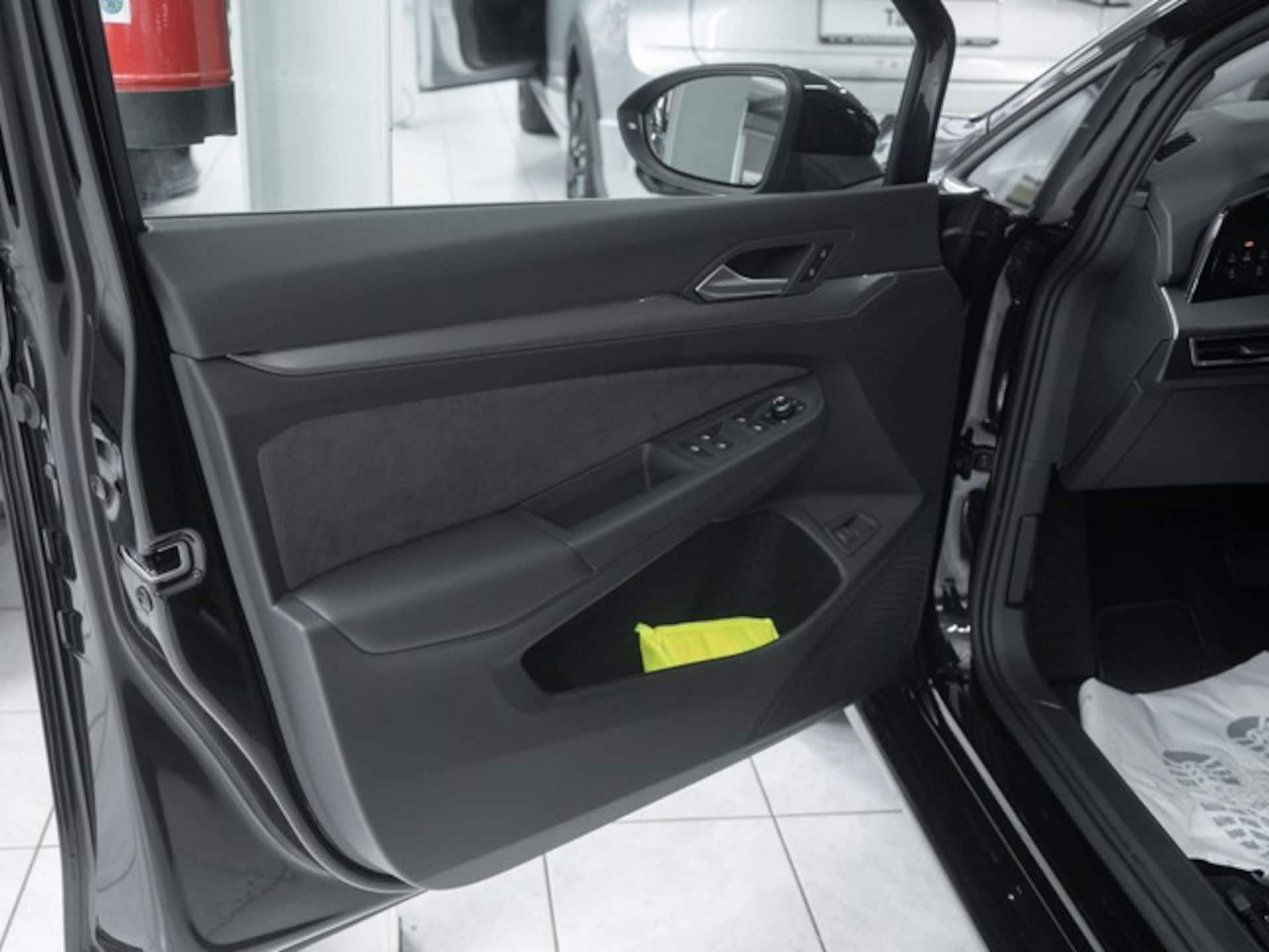 Volkswagen Golf Variant Style