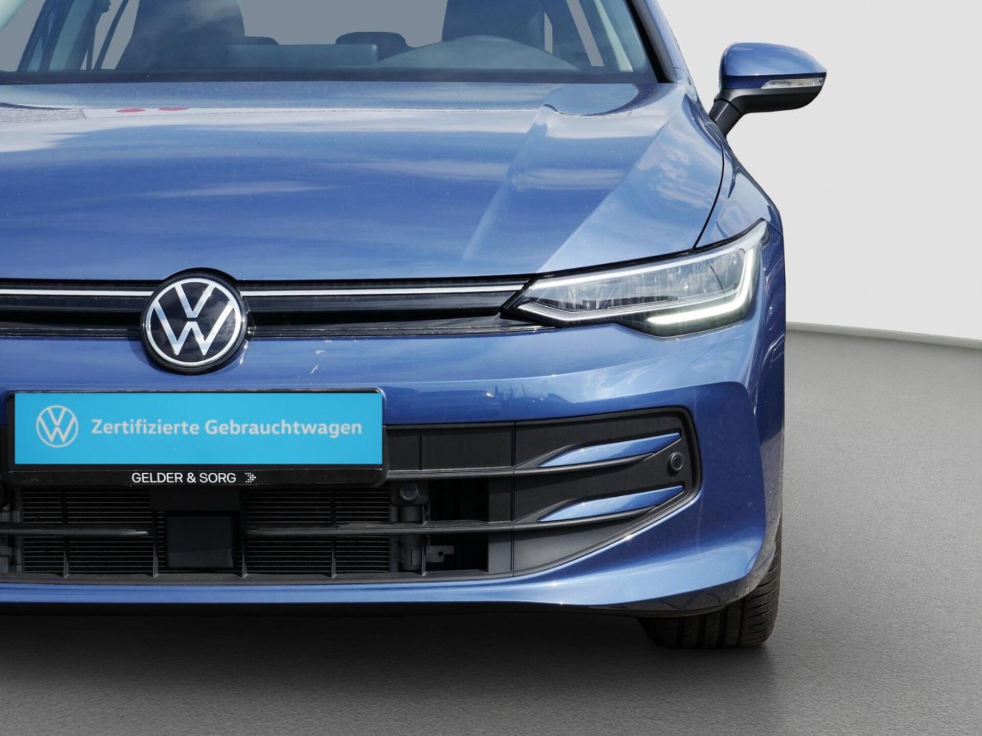 Volkswagen Golf Life