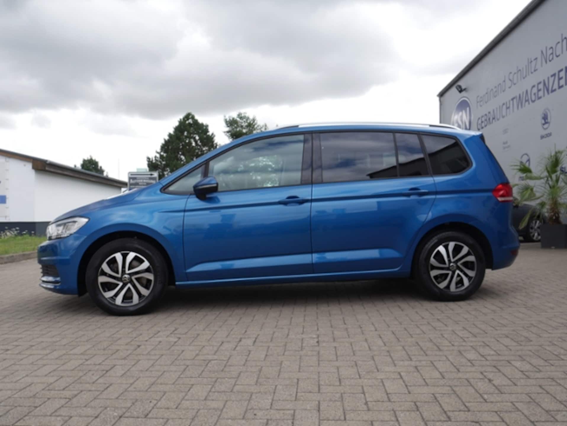 Volkswagen Touran Active