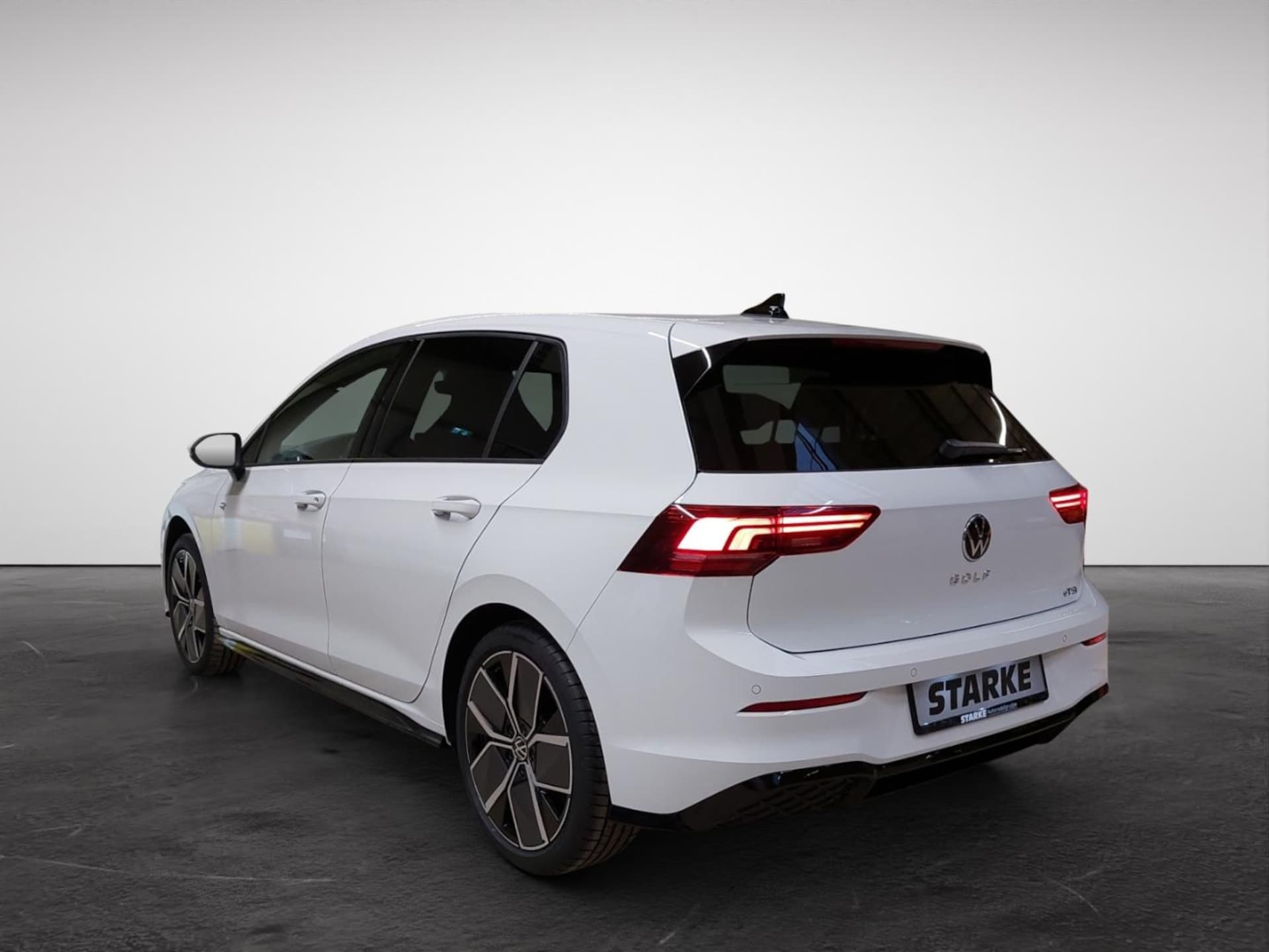 Volkswagen Golf R-Line