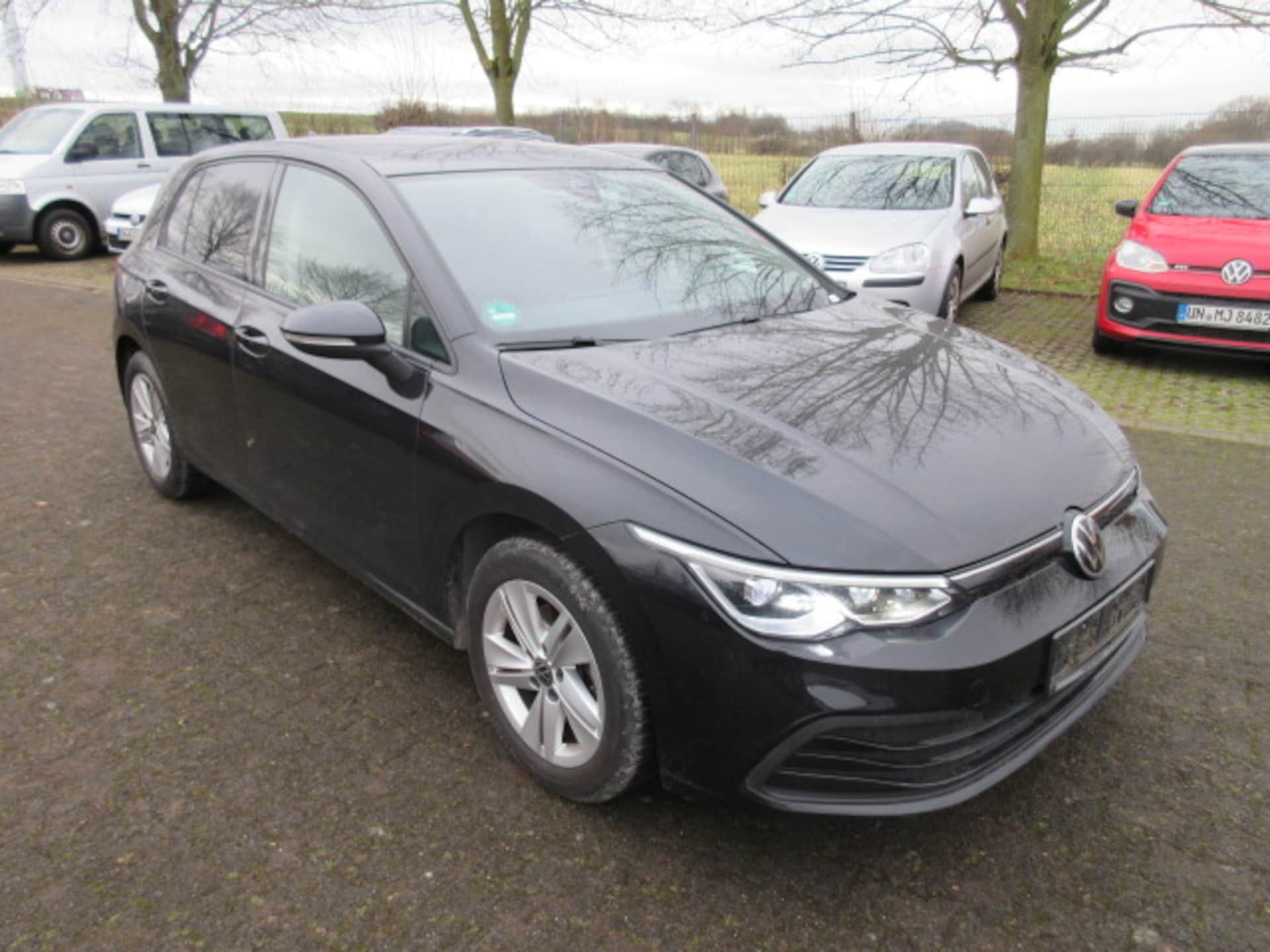 Volkswagen Golf Life