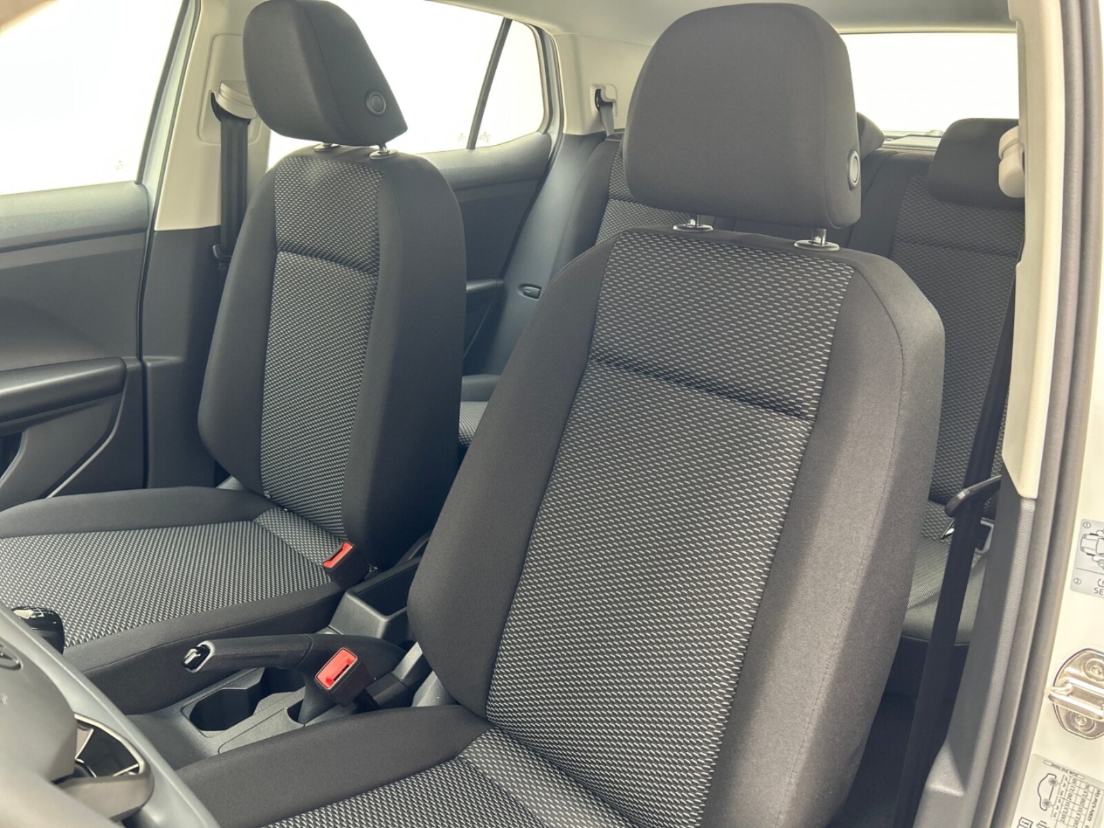 Volkswagen T-Cross – Bild 9