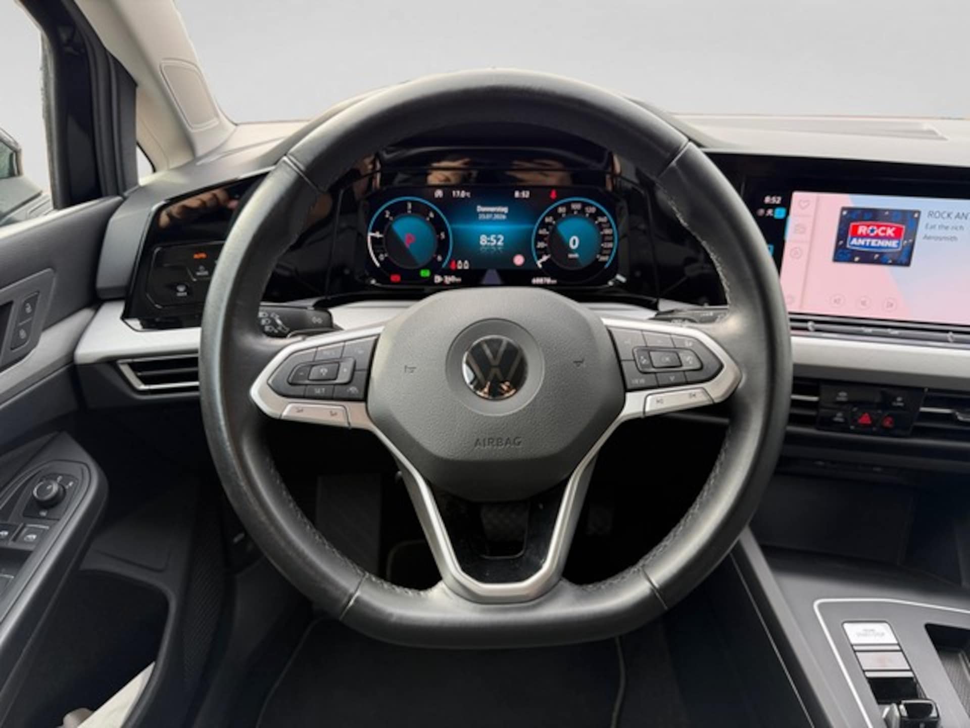 Volkswagen Golf Life