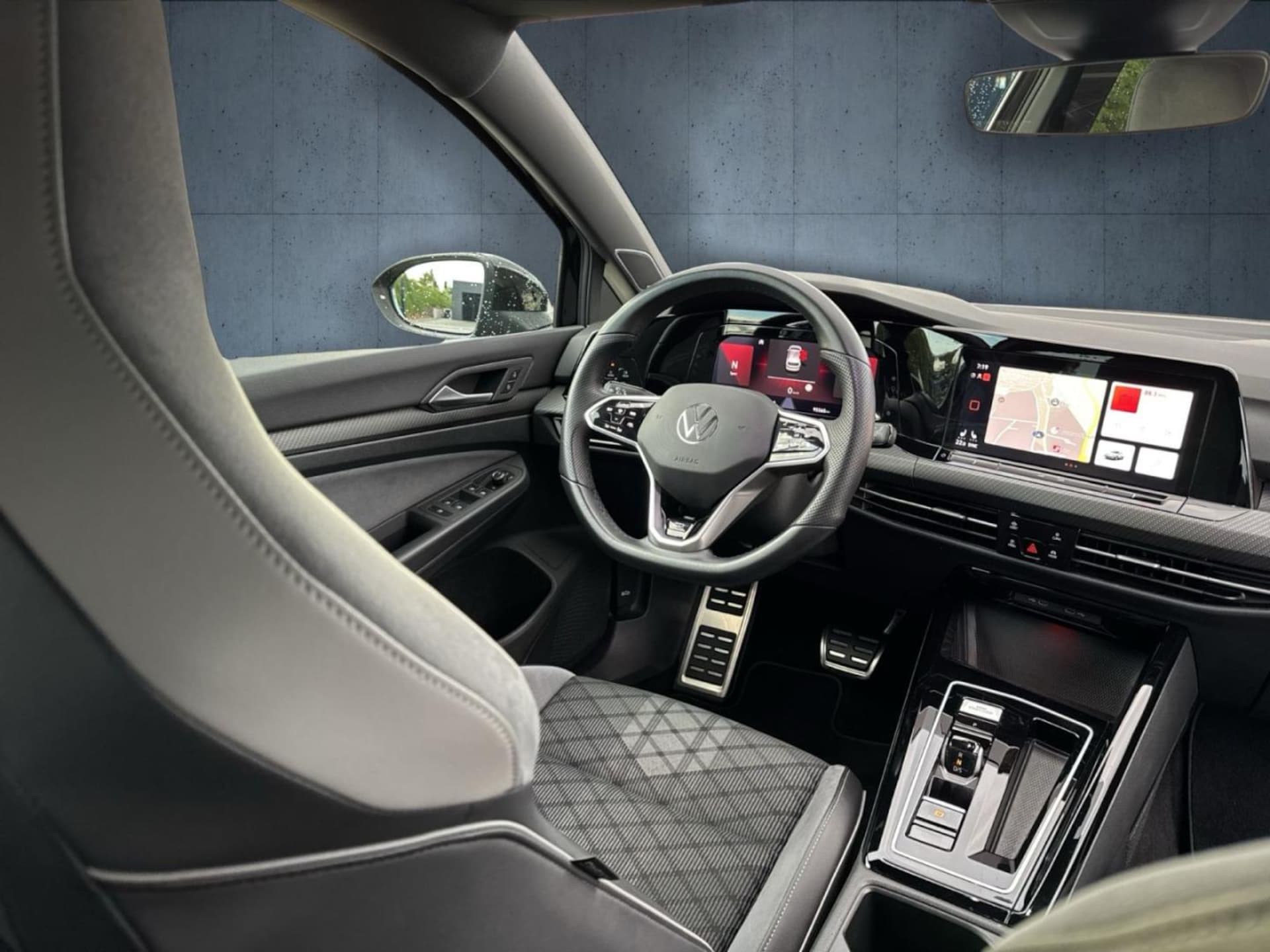 Volkswagen Golf R-Line