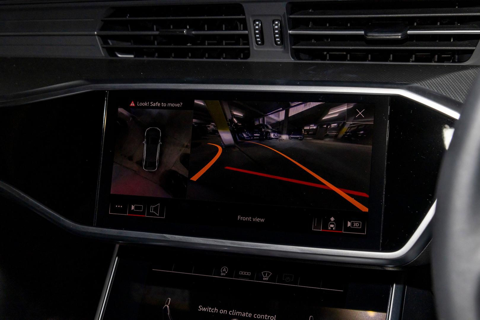Audi A6 Sedan