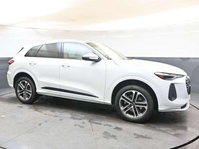 2025 Audi Q5 Premium - Photo 7