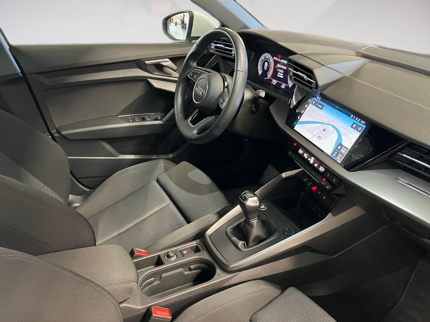 Bild über Audi A3 Sportback advanced 30 TDI Schaltgetriebe - für weitere Informationen kontaktieren Sie den Audi Partner