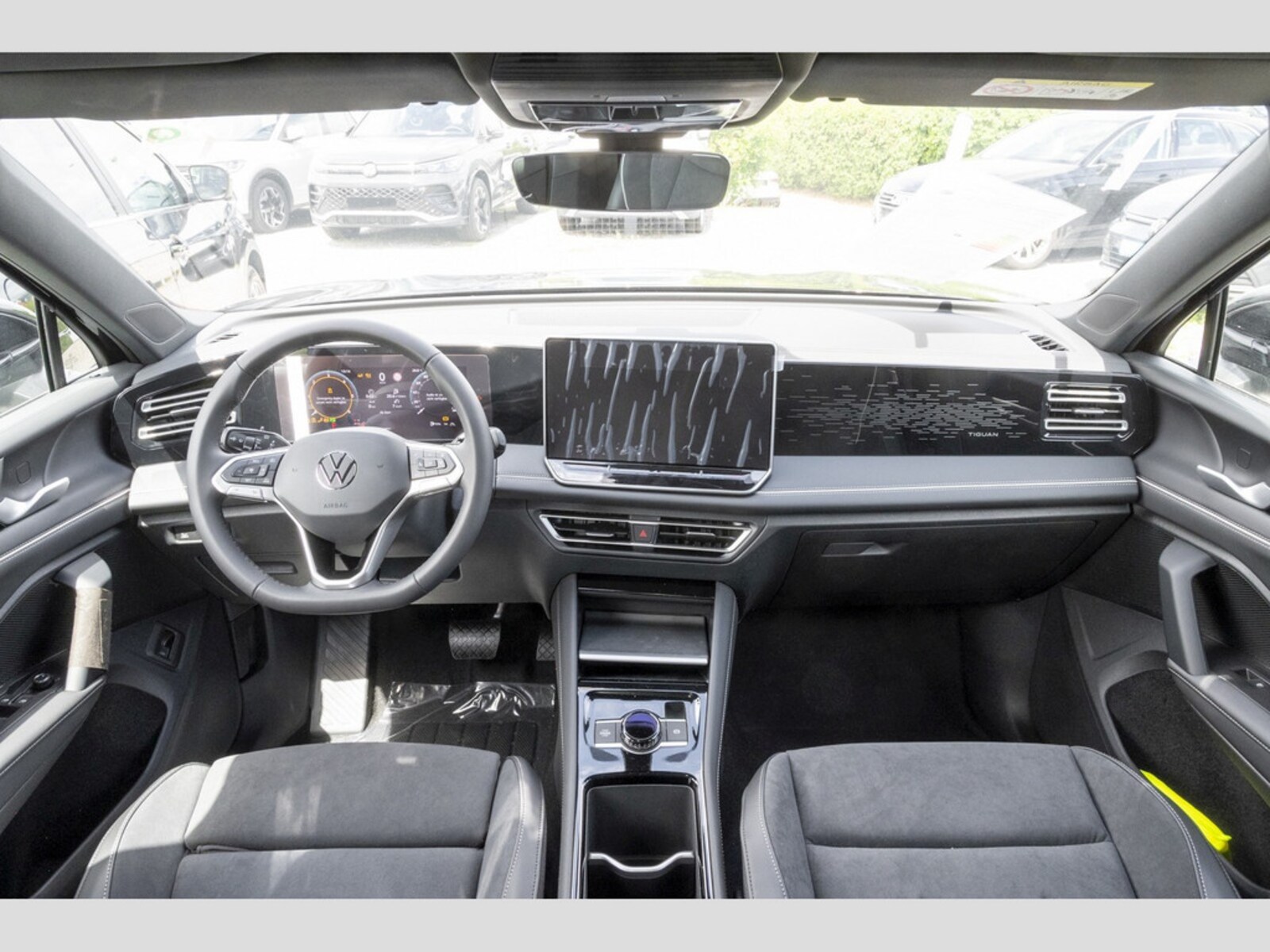Volkswagen Tiguan – Bild 12