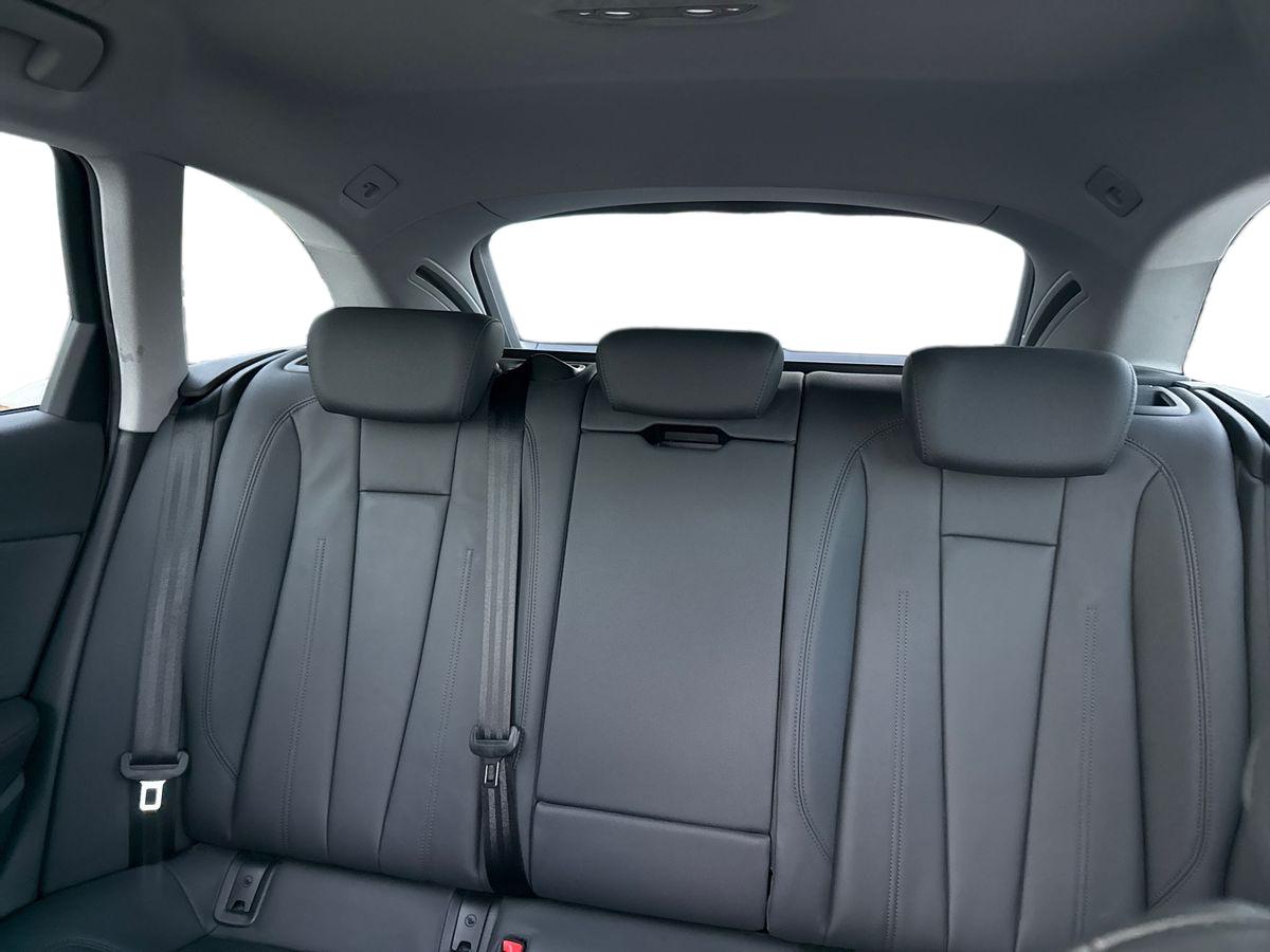 Image about Audi A4 allroad quattro Avus 40 TDI 150 kW (204 ch) S tronic