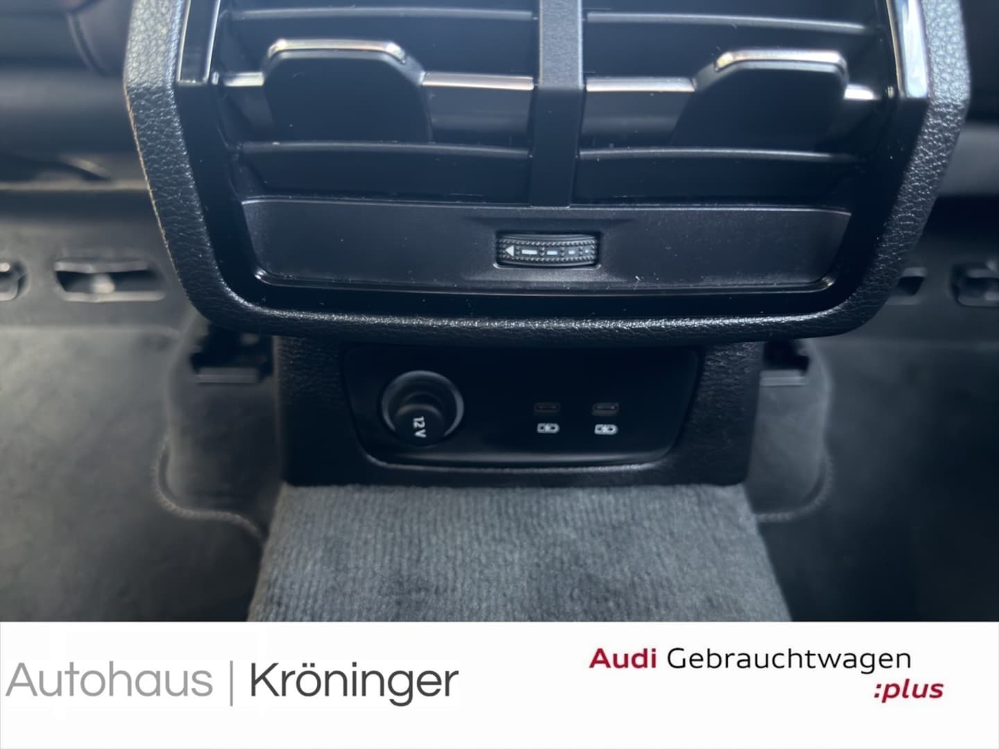 Bild über Audi Q3 Sportback S line 35 TFSI S tronic - für weitere Informationen kontaktieren Sie den Audi Partner