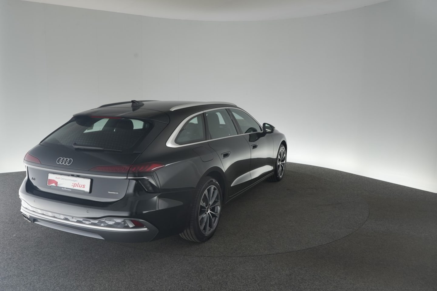 Bild über Audi A6 Avant TDI quattro 150 kW S tronic - für weitere Informationen kontaktieren Sie den Audi Partner