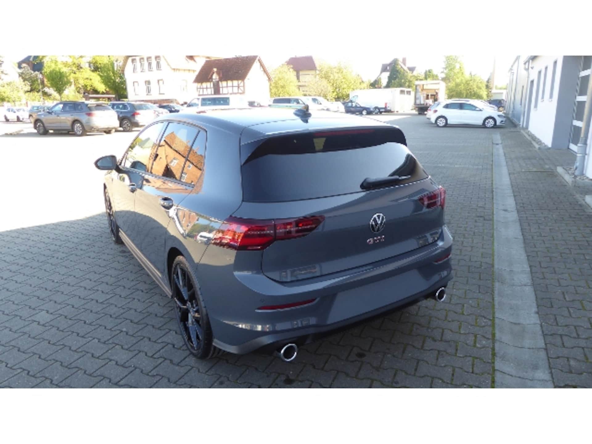 Volkswagen Golf GTI