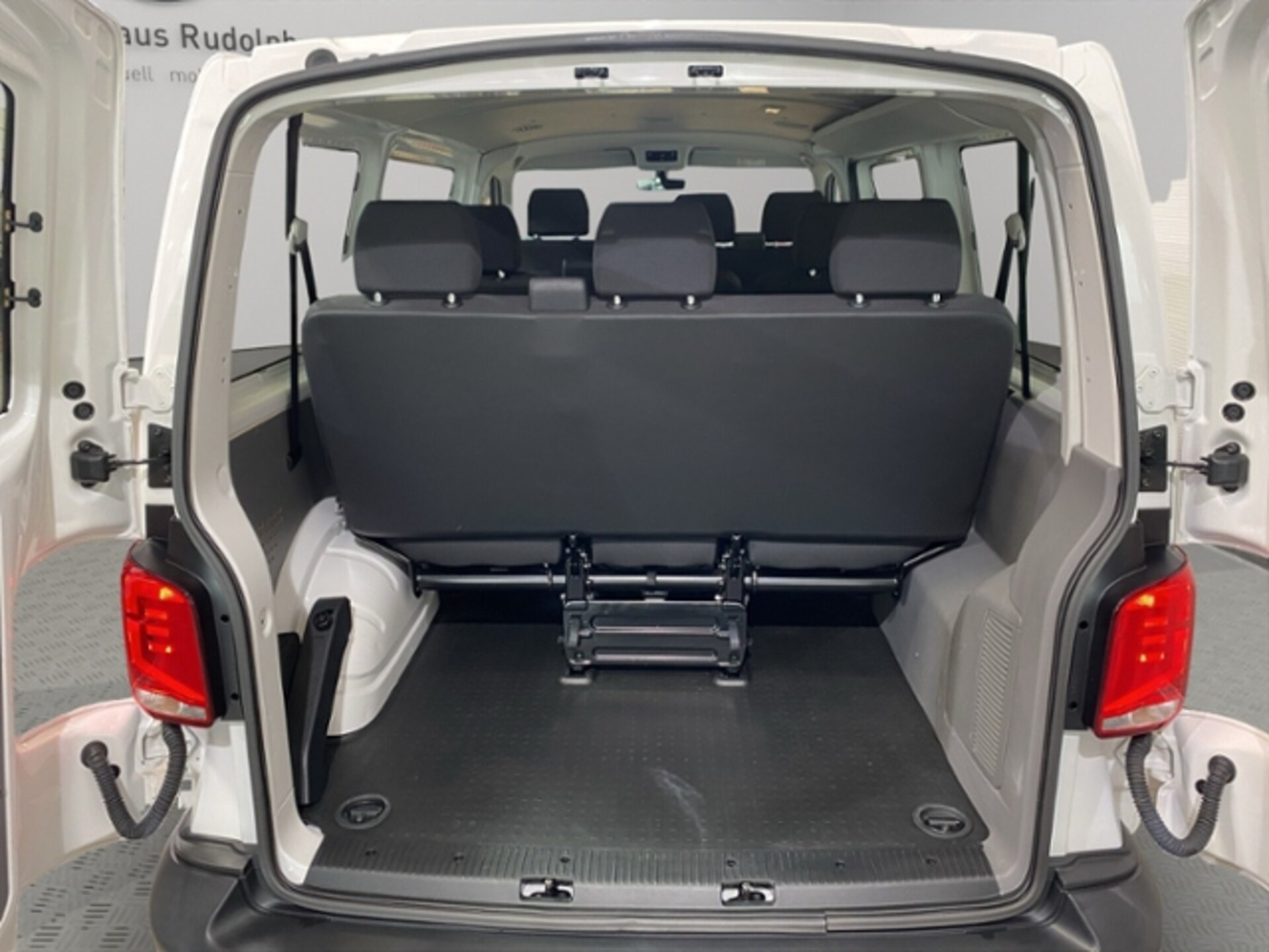 Volkswagen T6.1 Transporter Kombi kurzer Radstand