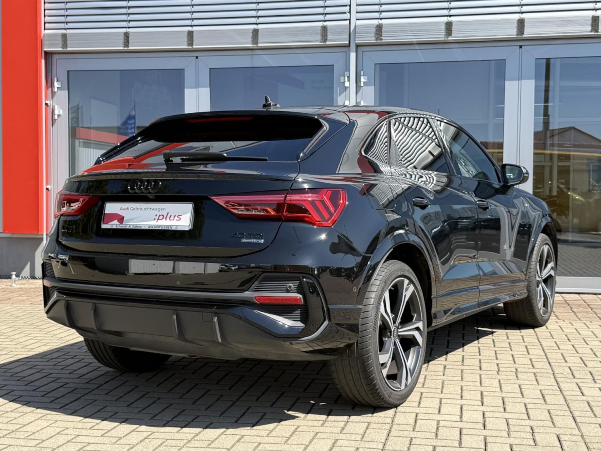 Audi Q3 Sportback S line