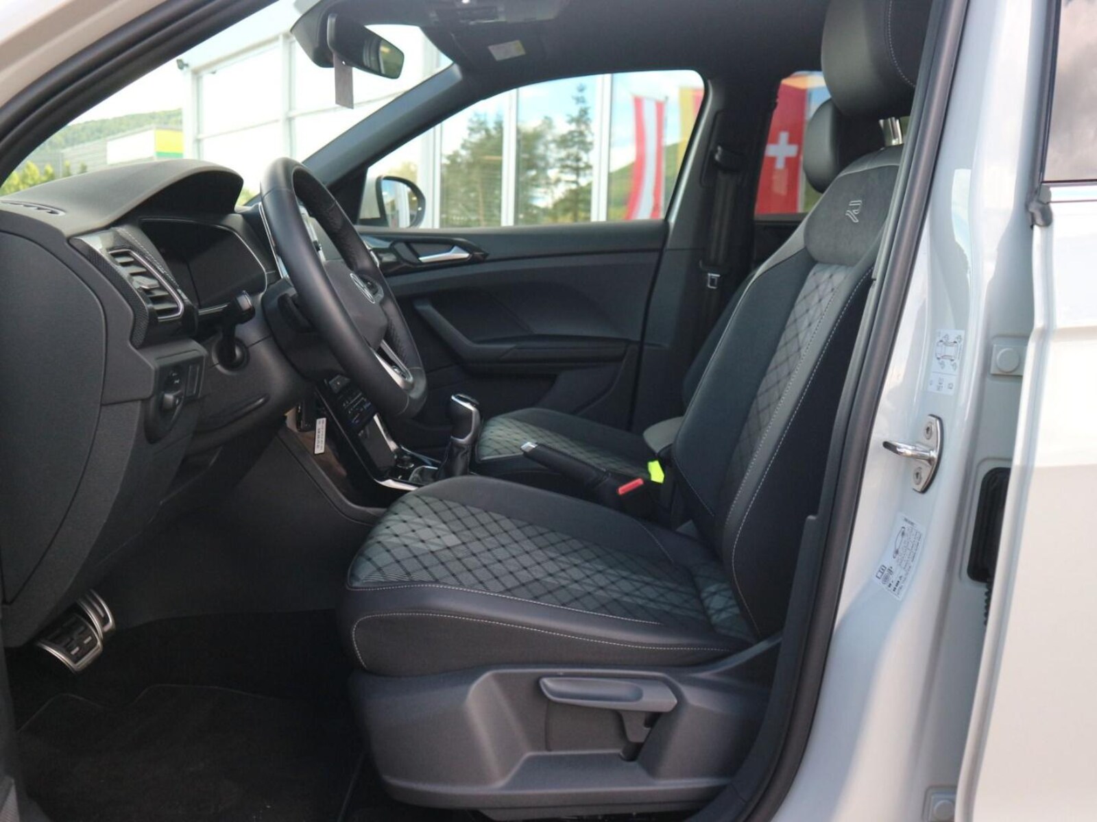 Volkswagen T-Cross – Bild 9