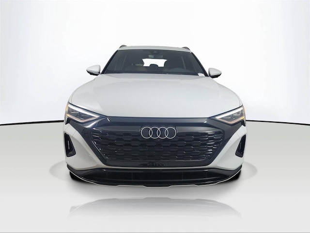 2024 Audi Q8 e-tron