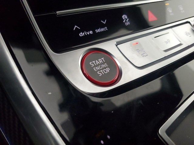 2026 Audi RS Q8 Base - Photo 33