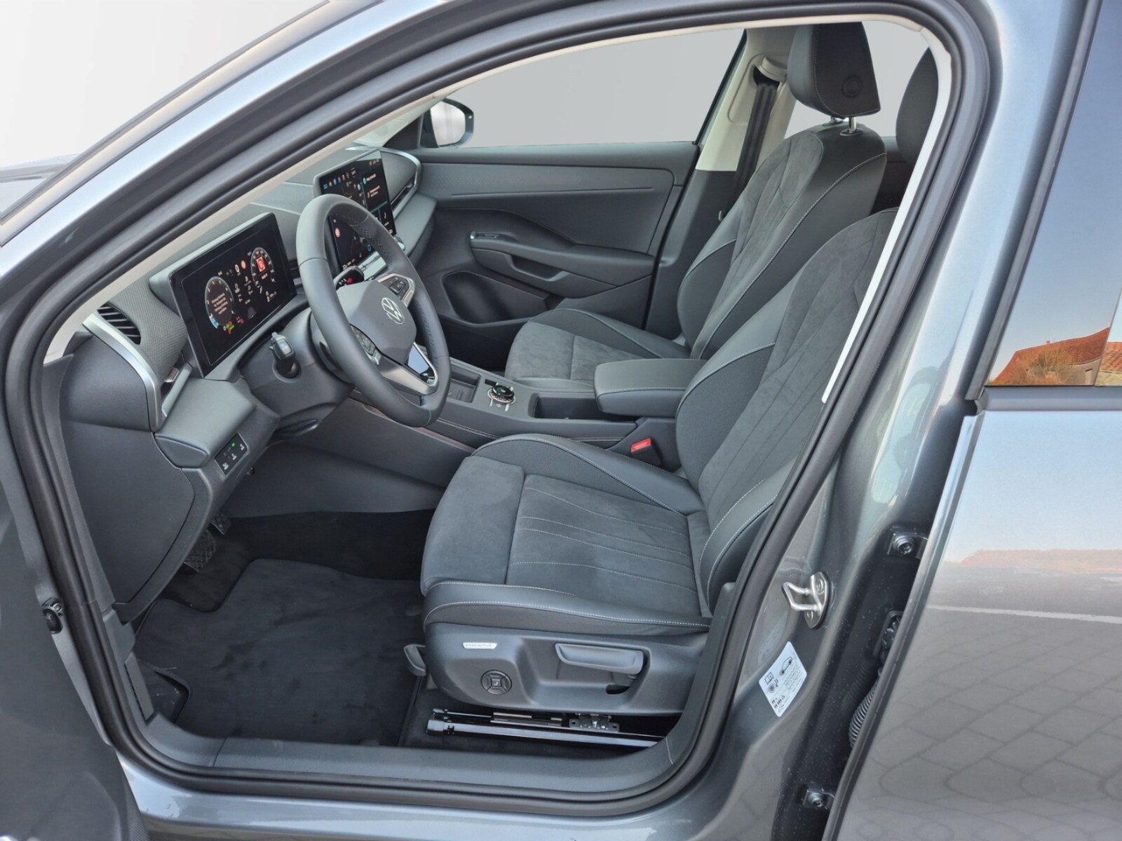 Volkswagen T-Roc – Bild 3