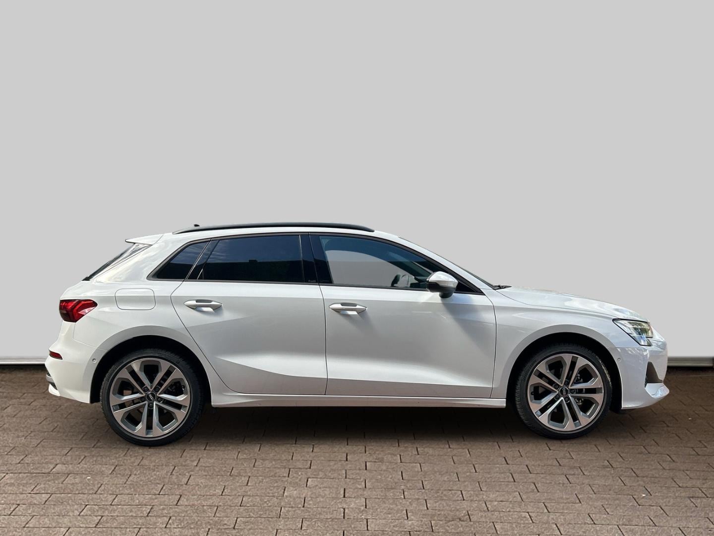 Bild über Audi A3 Sportback TFSI 85 kW S tronic - für weitere Informationen kontaktieren Sie den Audi Partner
