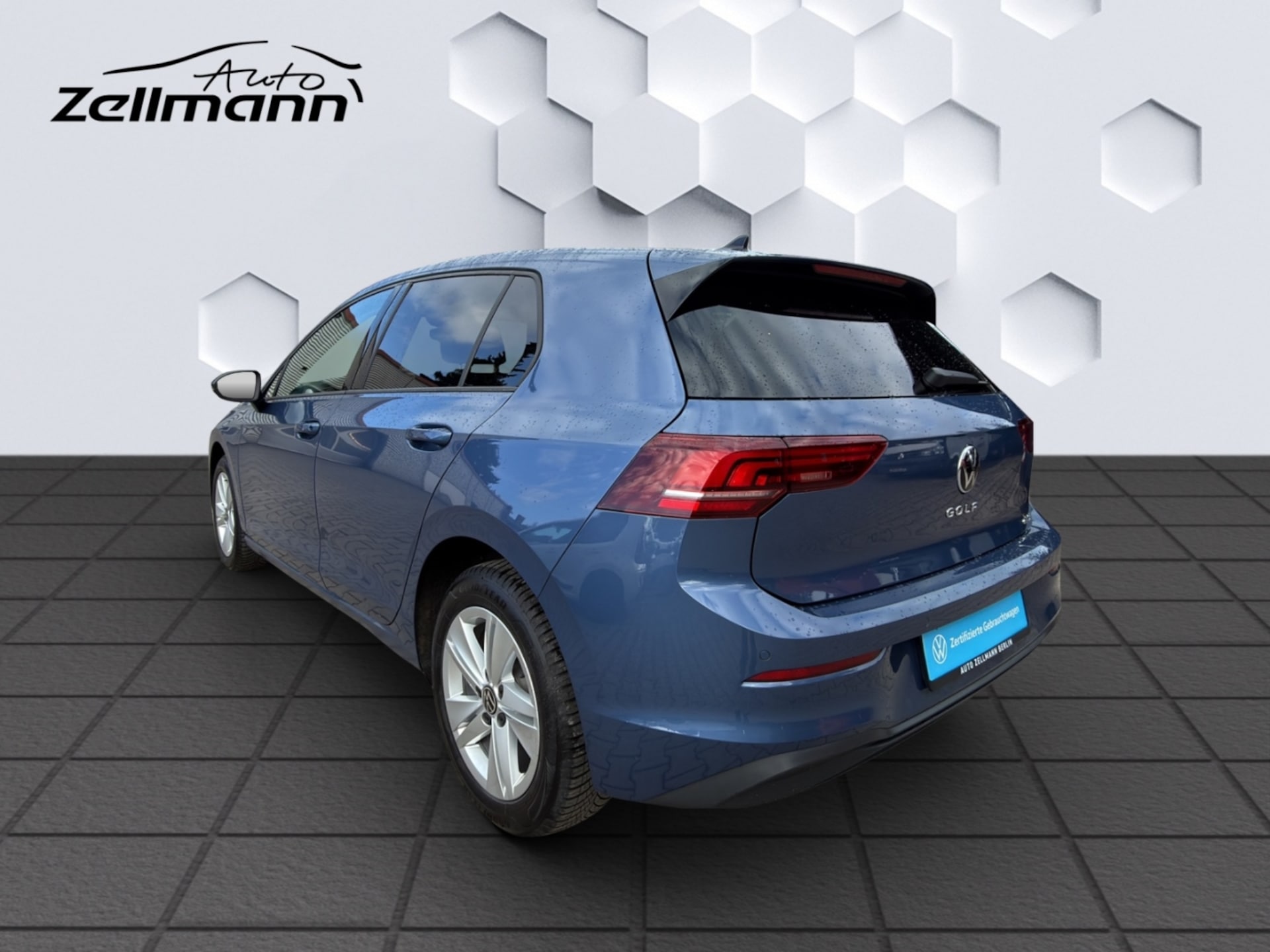 Volkswagen Golf Life