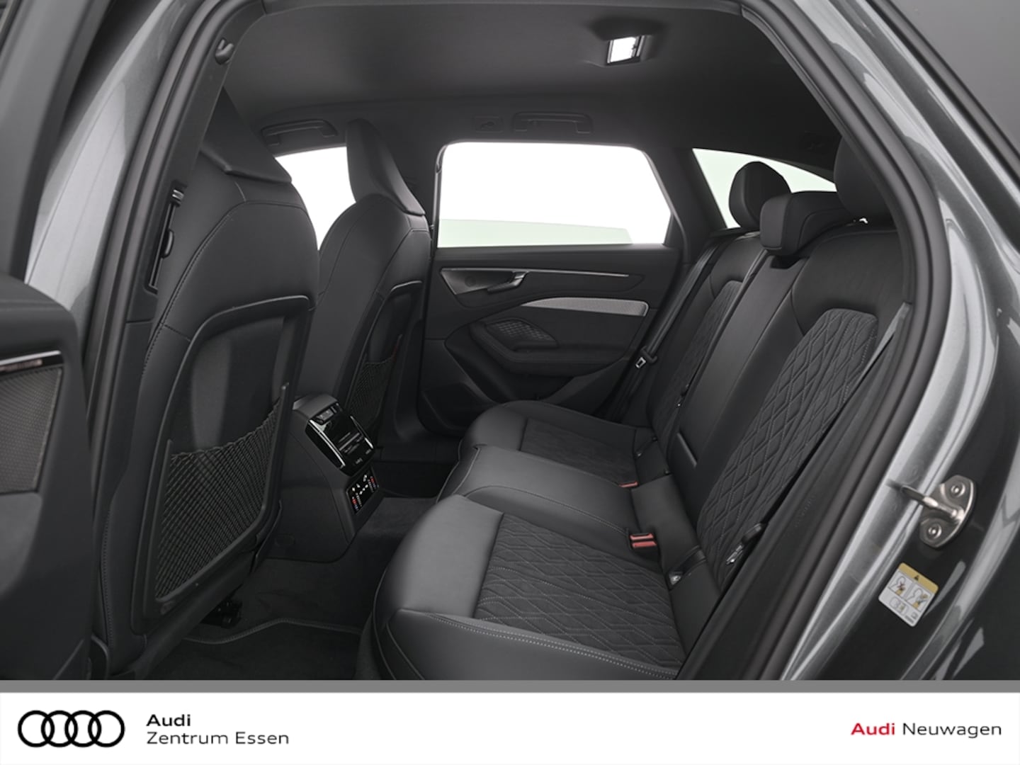 Bild über Audi A6 Avant e-hybrid edition one e-hybrid quattro 220 kW S tronic - für weitere Informationen kontaktieren Sie den Audi Partner