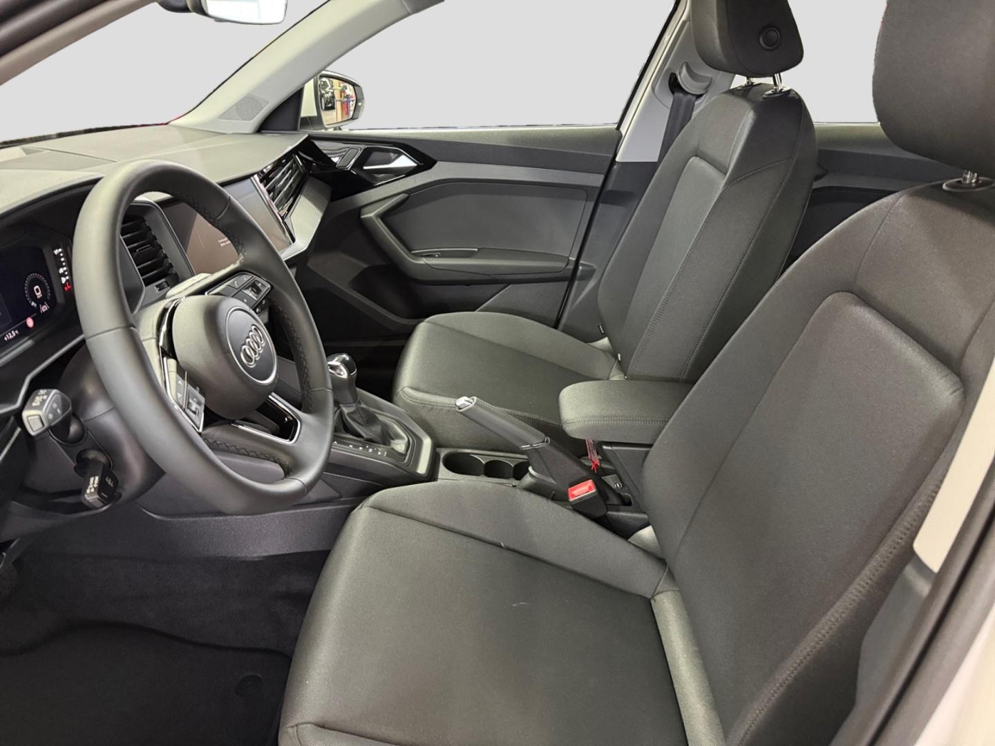 Bild über Audi A1 Sportback advanced 25 TFSI S tronic - für weitere Informationen kontaktieren Sie den Audi Partner