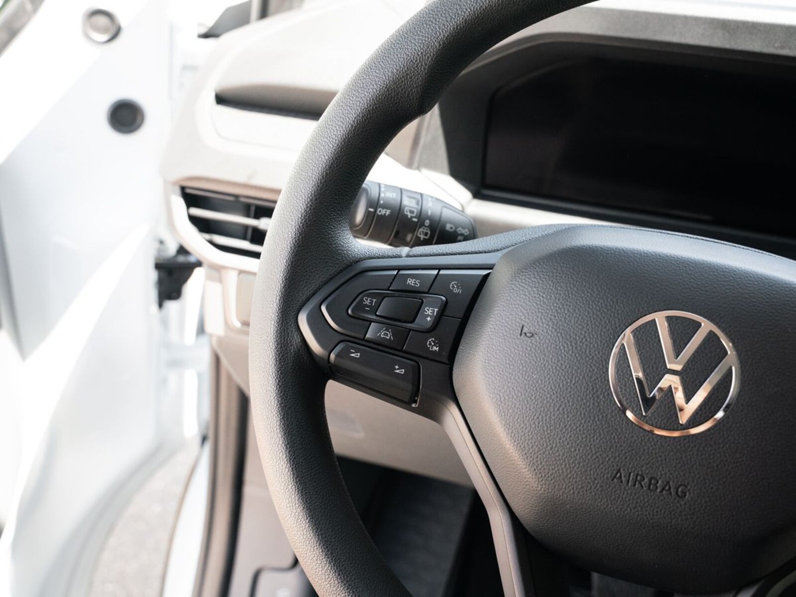 Volkswagen Transporter Kasten kurzer Radstand – Bild 21