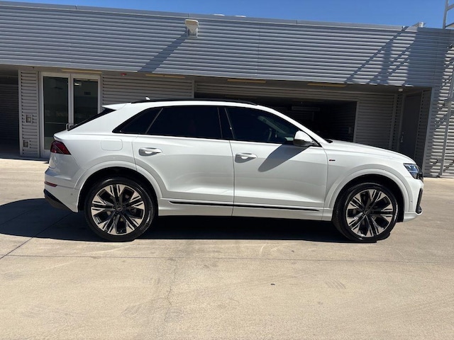 2026 Audi Q8