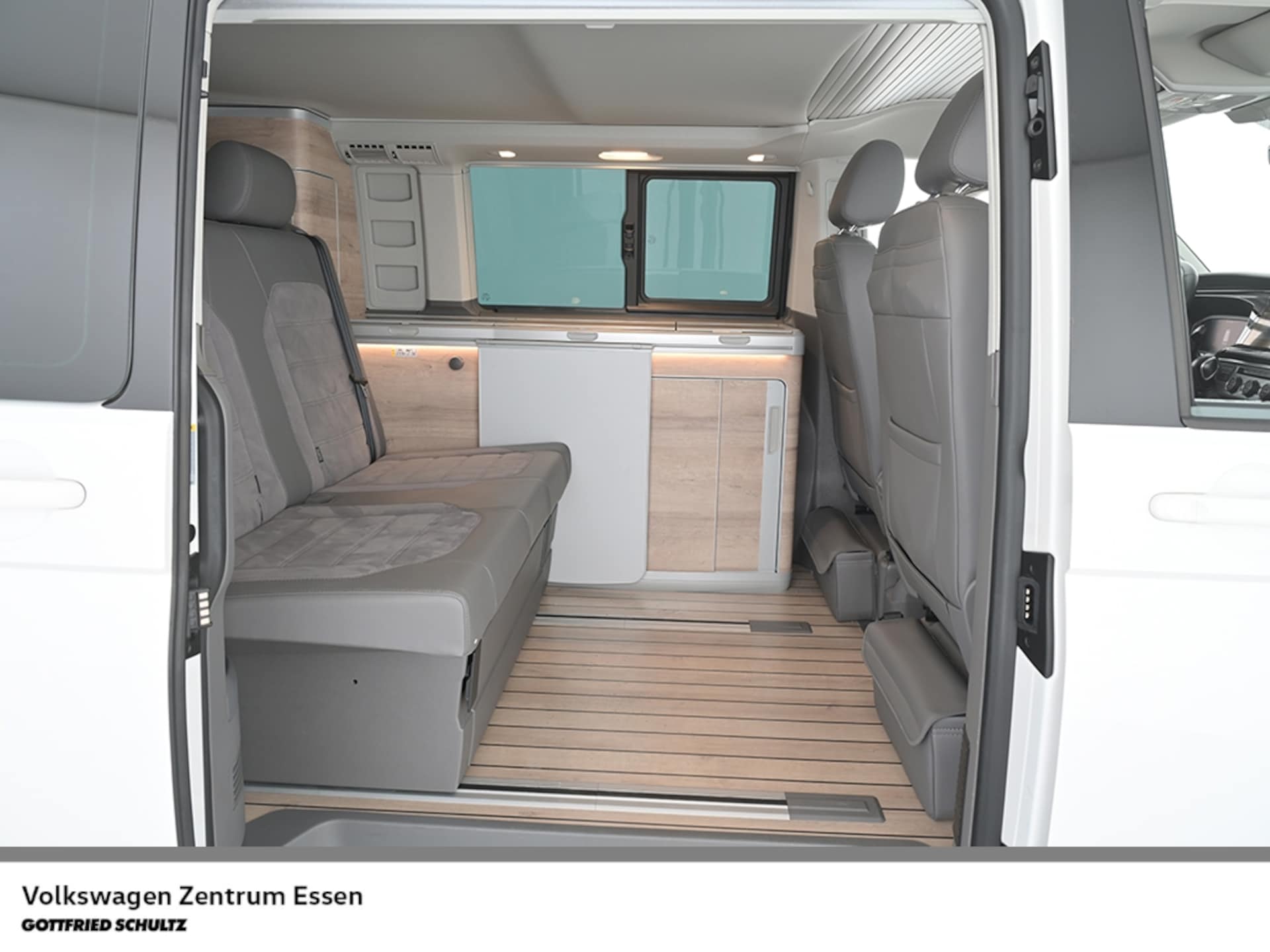 Volkswagen T6.1 California Coast