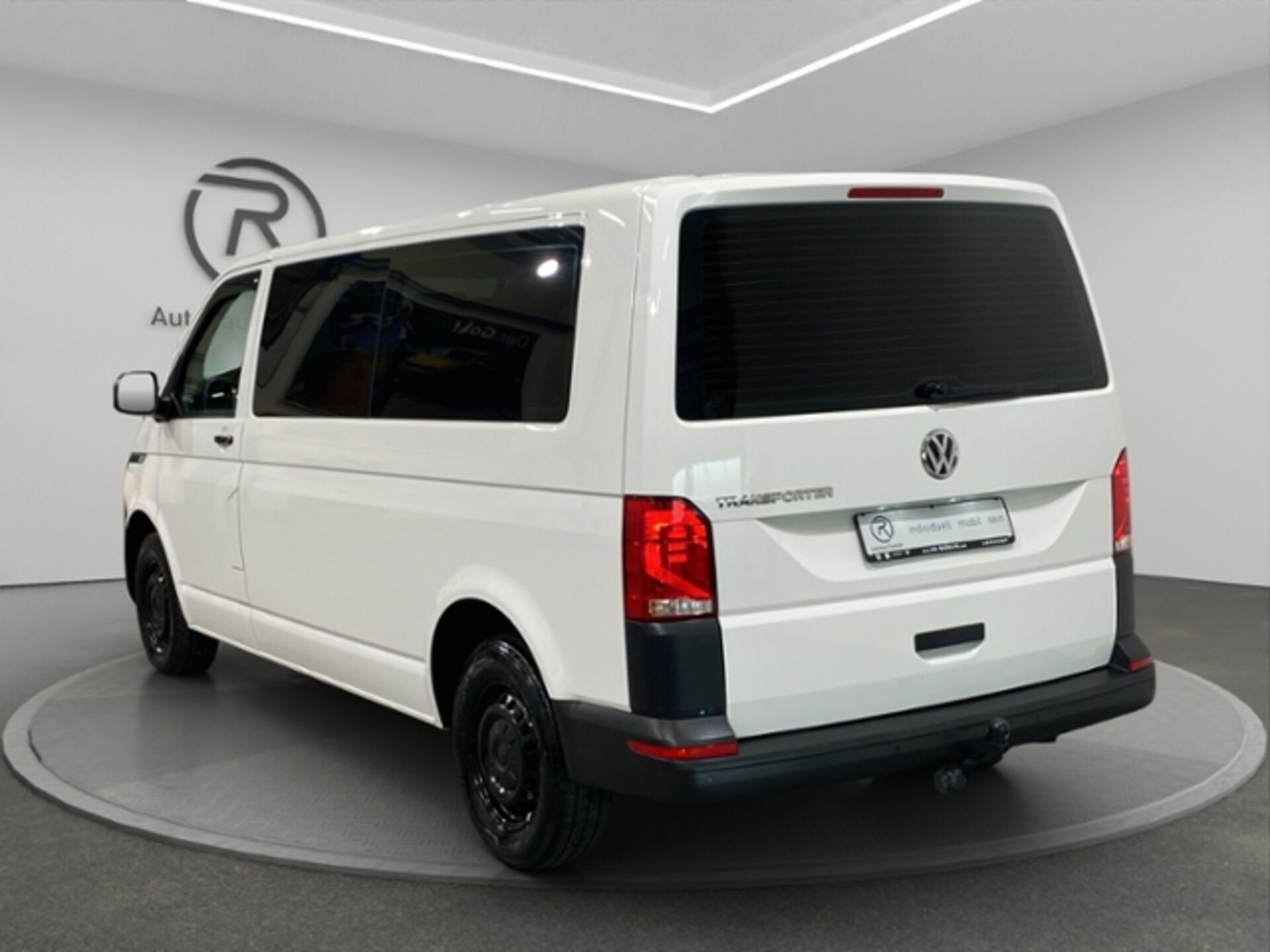 Volkswagen T6.1 Transporter Kombi langer Radstand