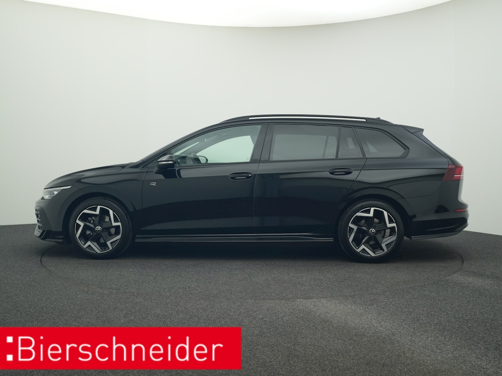 Volkswagen Golf Variant R-Line