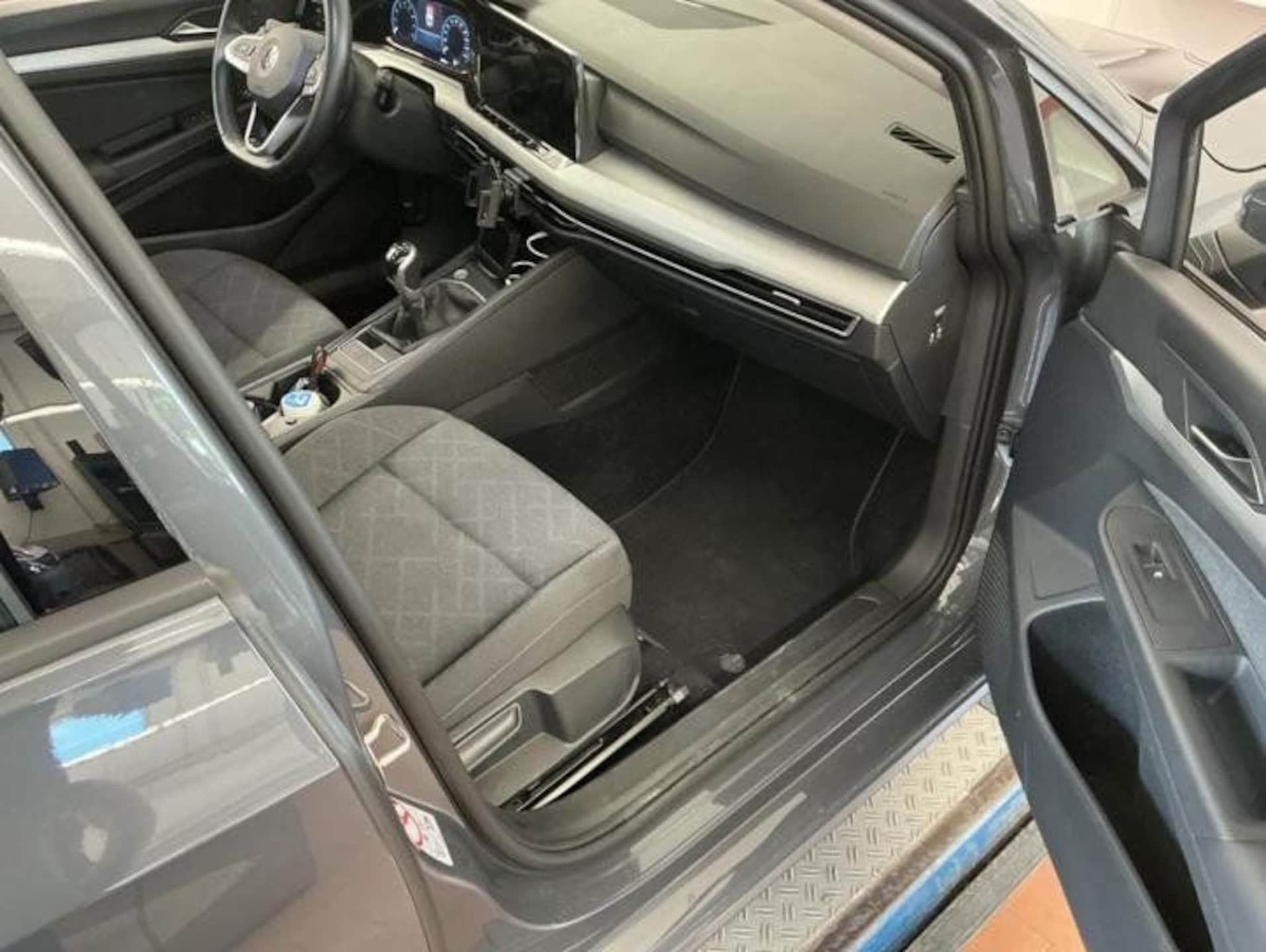 Volkswagen Golf Variant Life