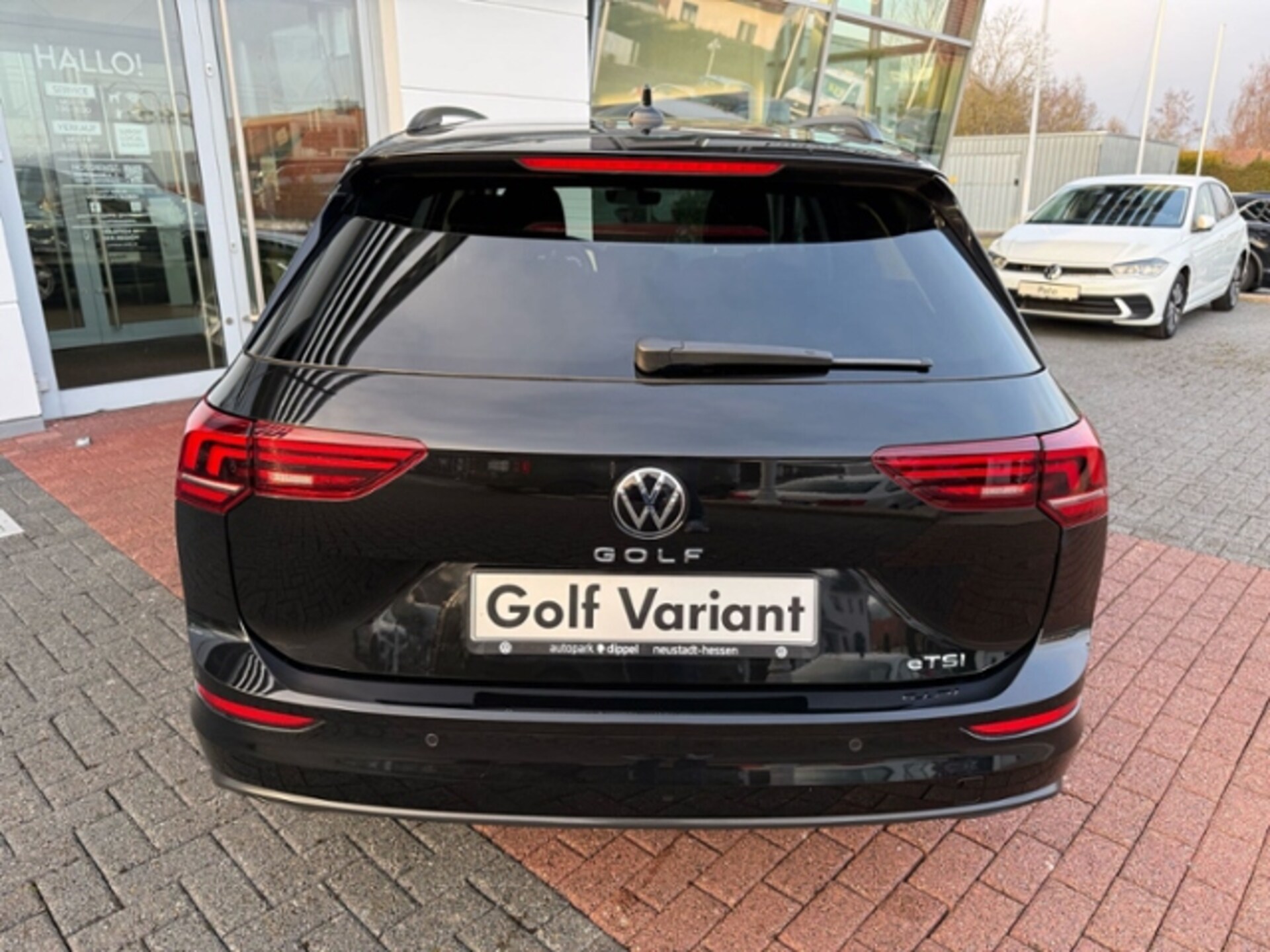 Volkswagen Golf Variant Life