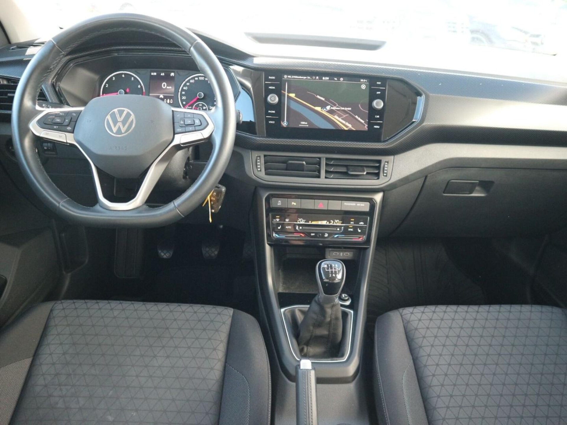 Volkswagen T-Cross Life