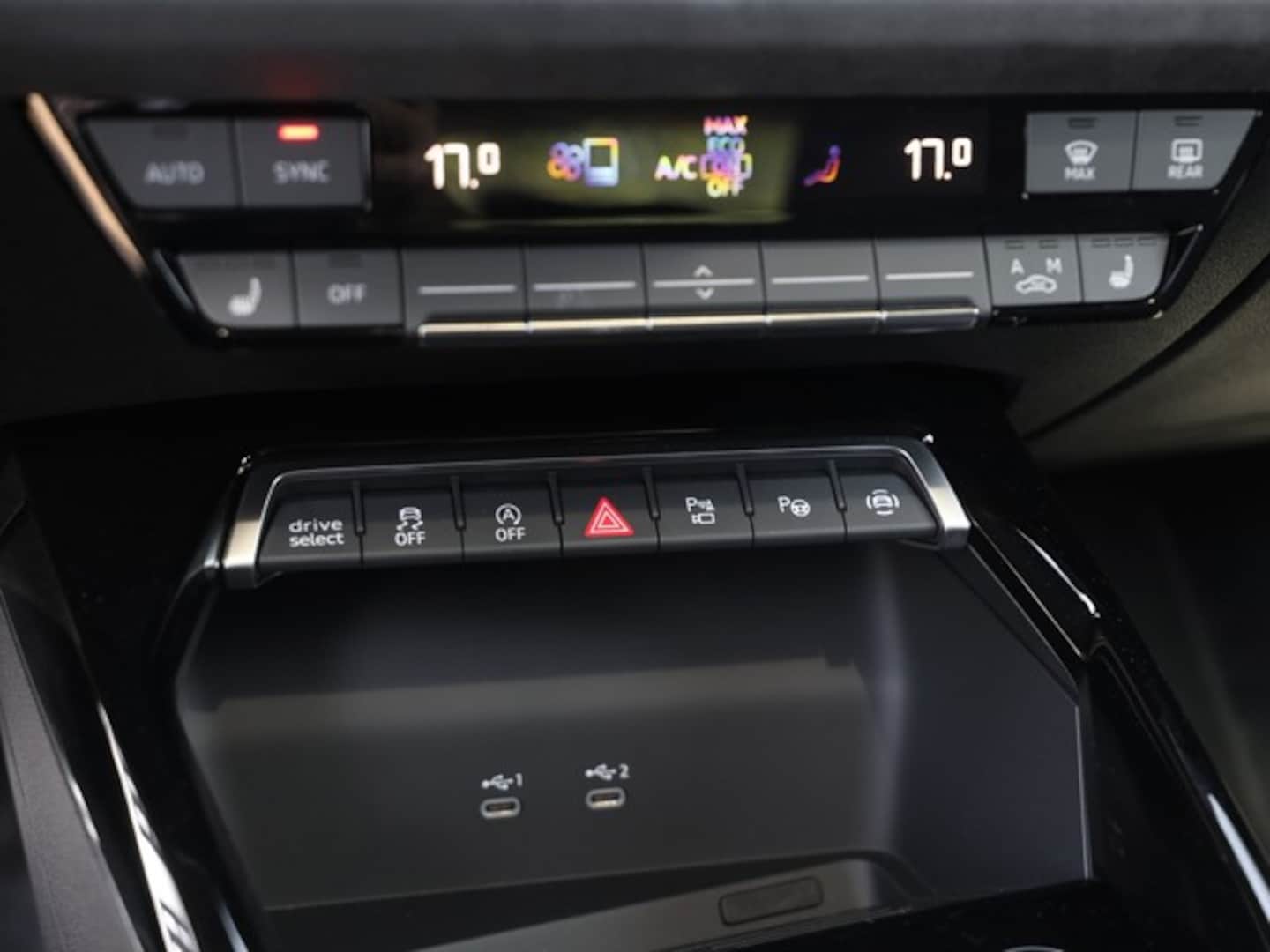 Bild über Audi RS 3 Sportback TFSI quattro 294 kW S tronic - für weitere Informationen kontaktieren Sie den Audi Partner