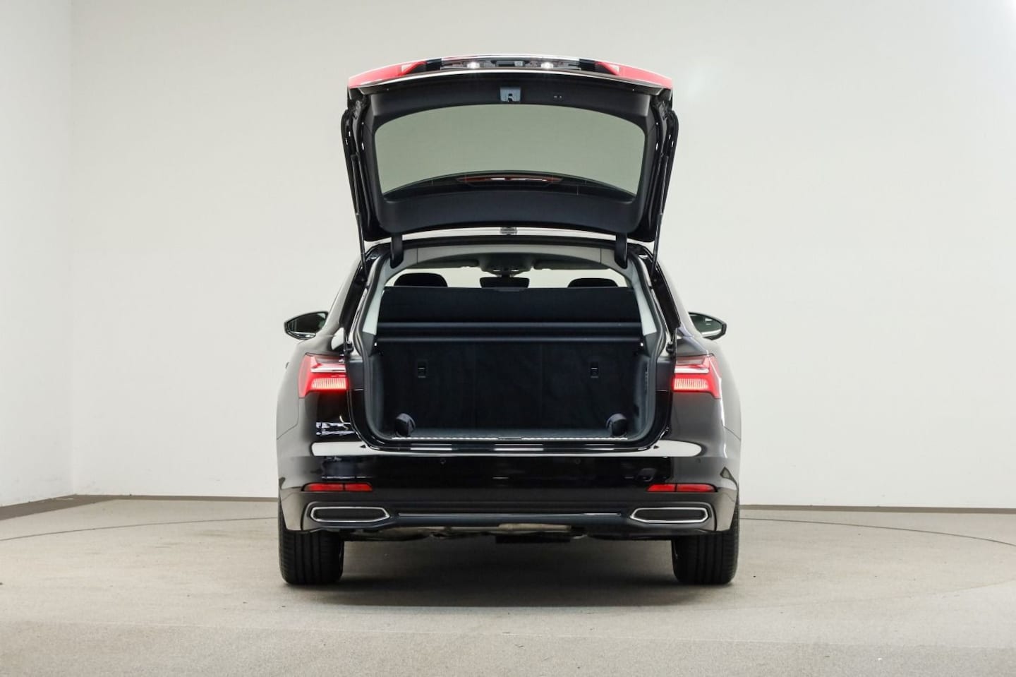 Bild über Audi A6 Avant sport 40 TDI quattro S tronic - für weitere Informationen kontaktieren Sie den Audi Partner