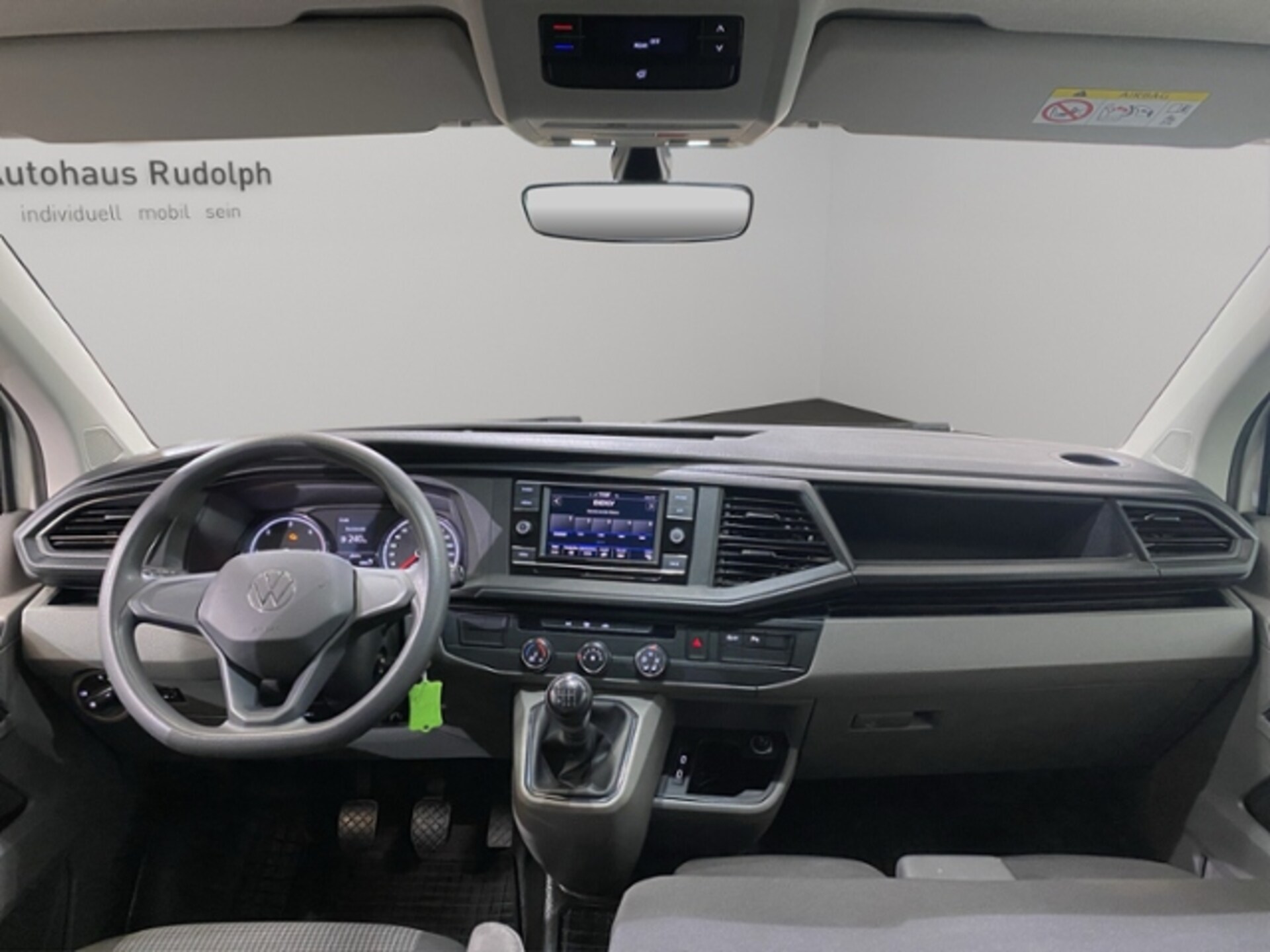 Volkswagen T6.1 Transporter Kombi langer Radstand