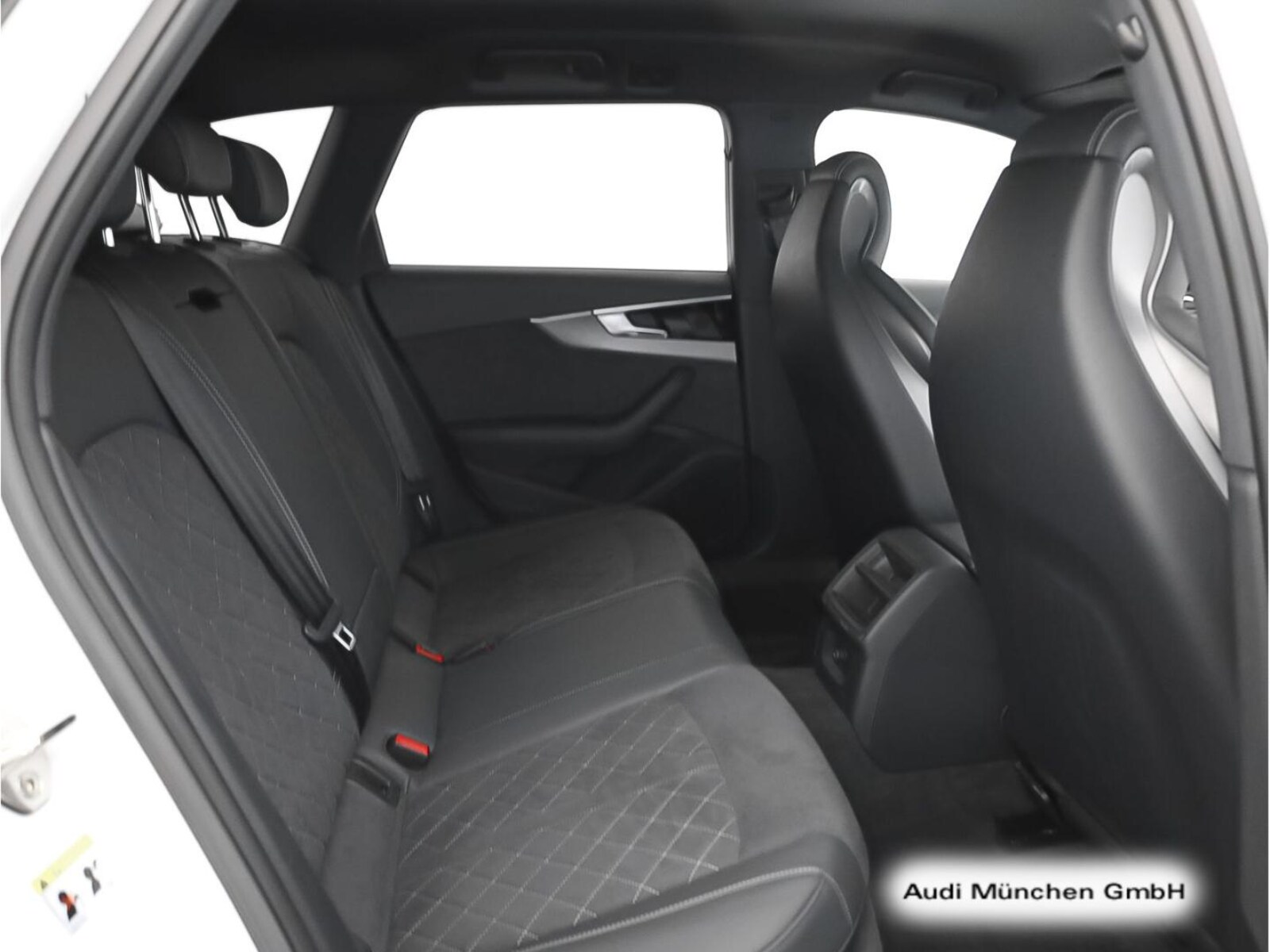 Audi RS 4 Avant – Bild 12