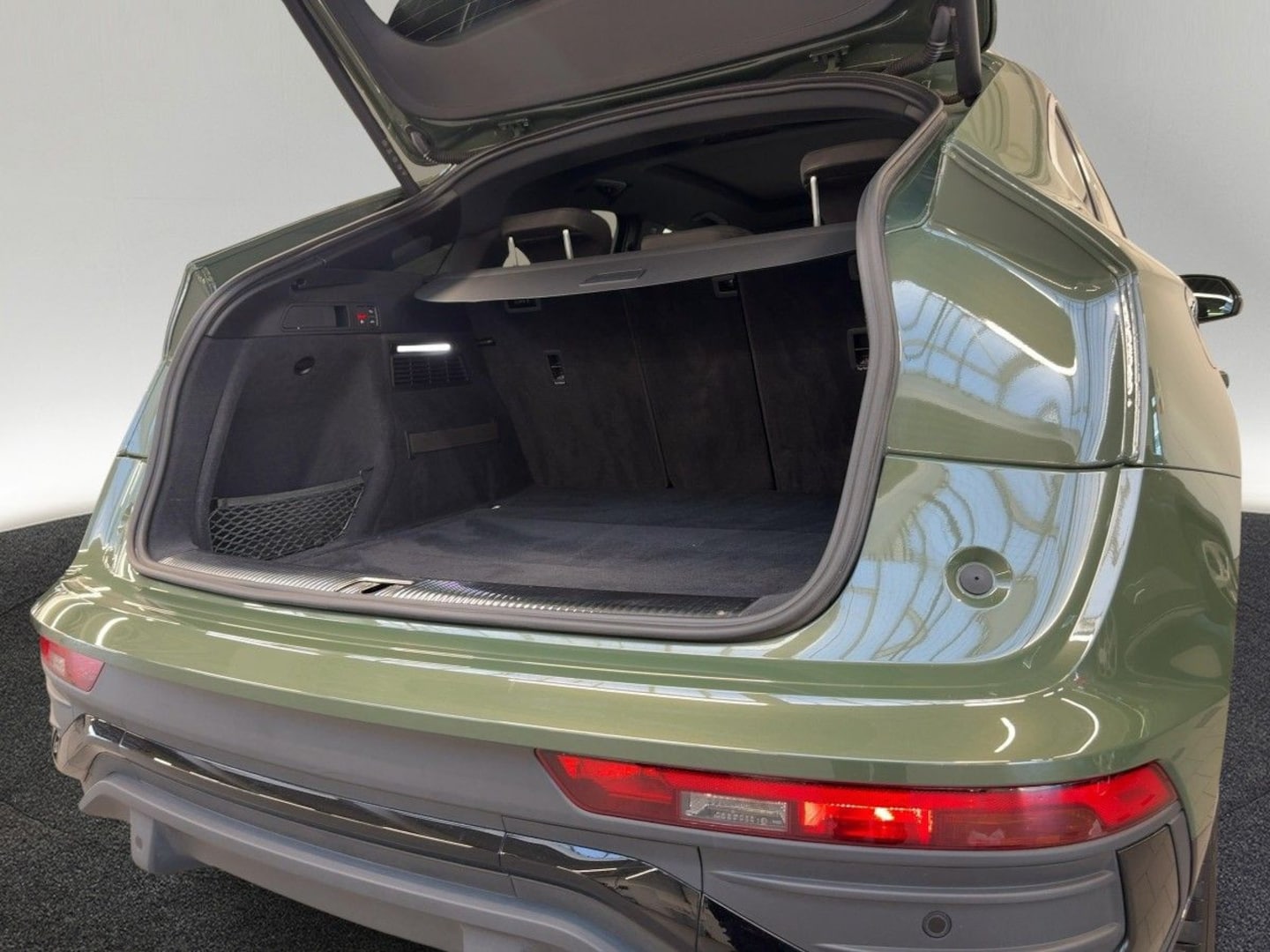 Bild über Audi Q5 Sportback 40 TDI quattro S tronic - für weitere Informationen kontaktieren Sie den Audi Partner