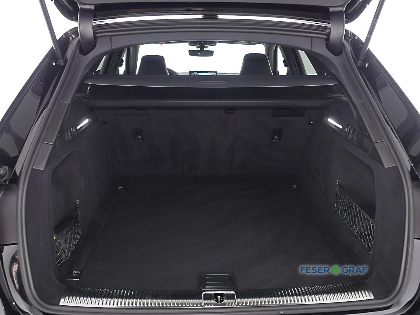 Image about Audi RS 4 Avant TFSI quattro tiptronic