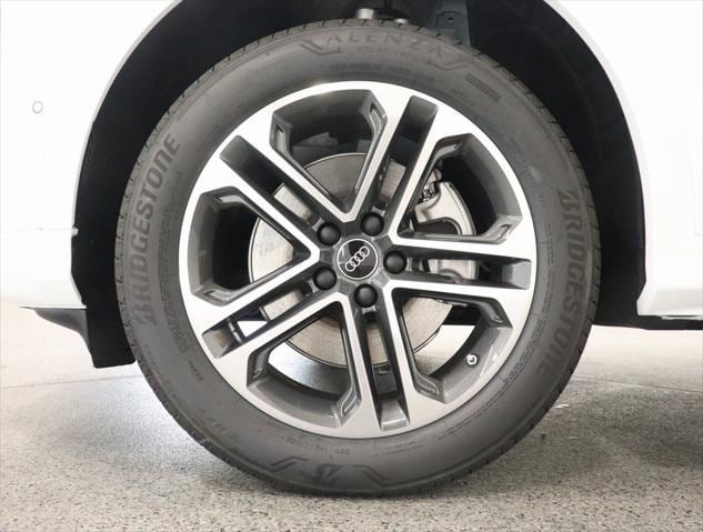 2025 Audi Q5 Premium - Photo 5