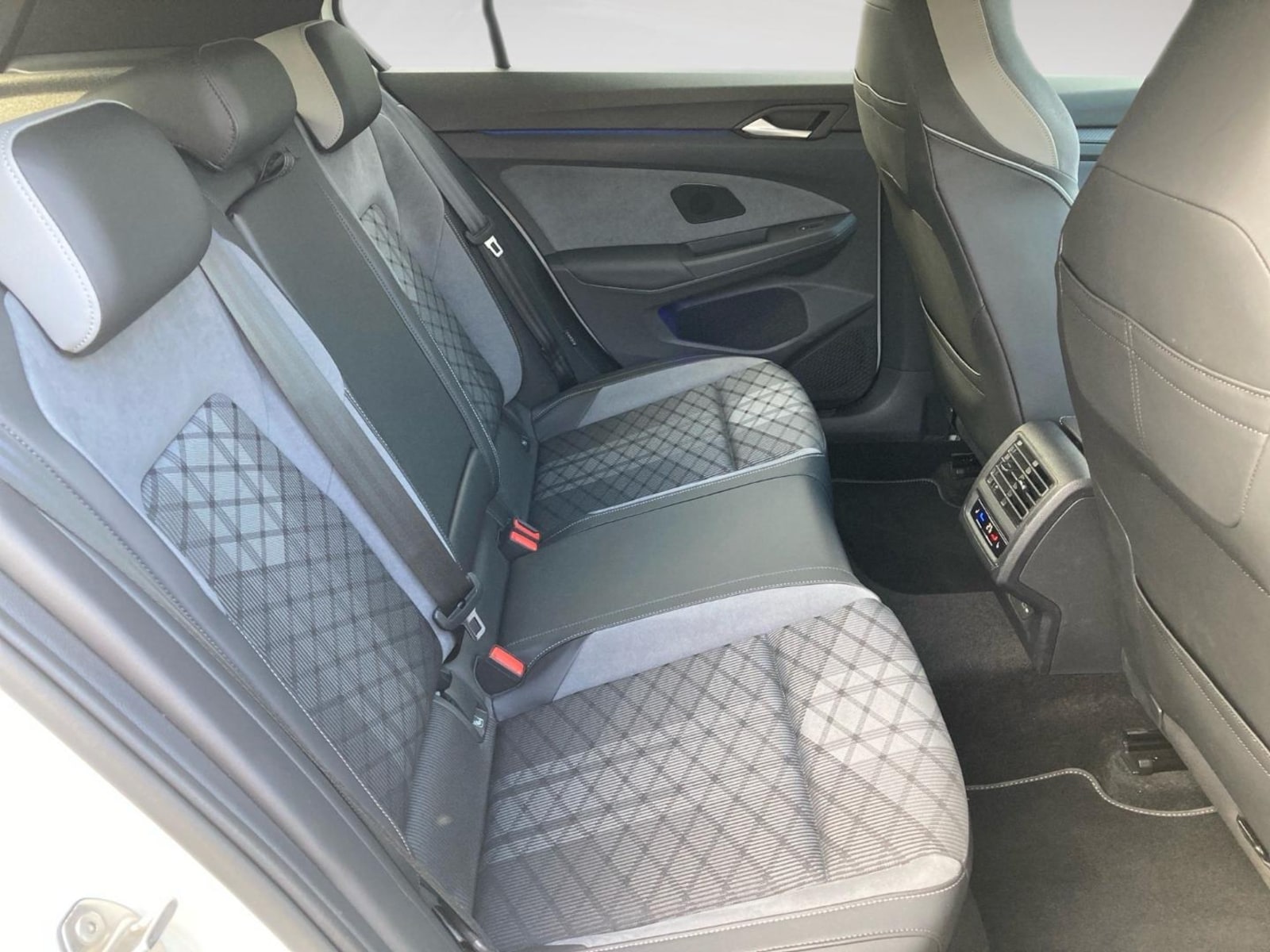 Volkswagen Golf – Bild 10