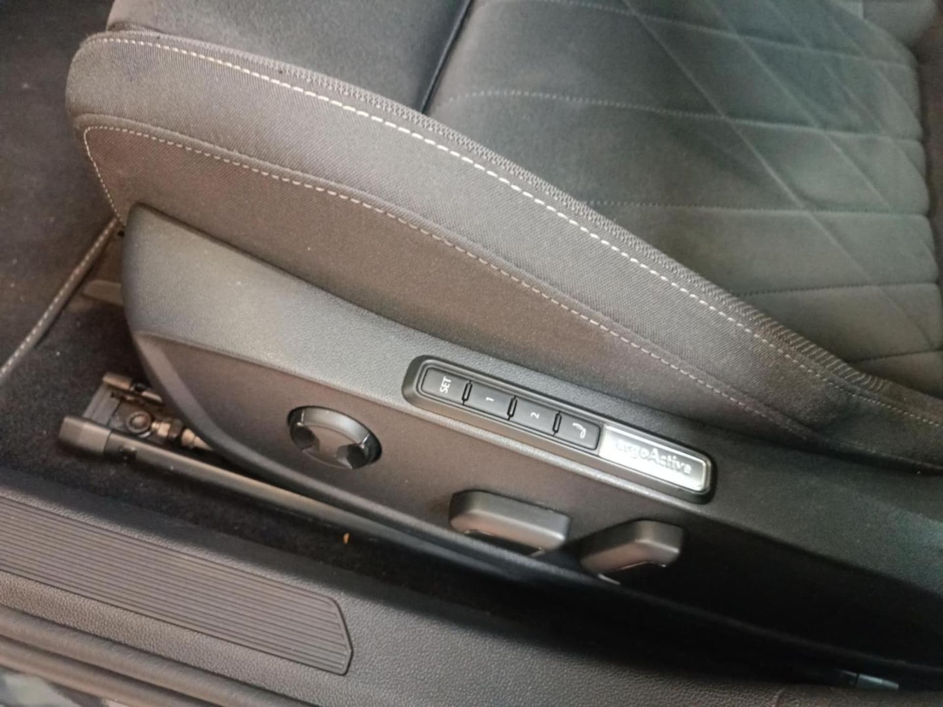 Volkswagen Golf Style