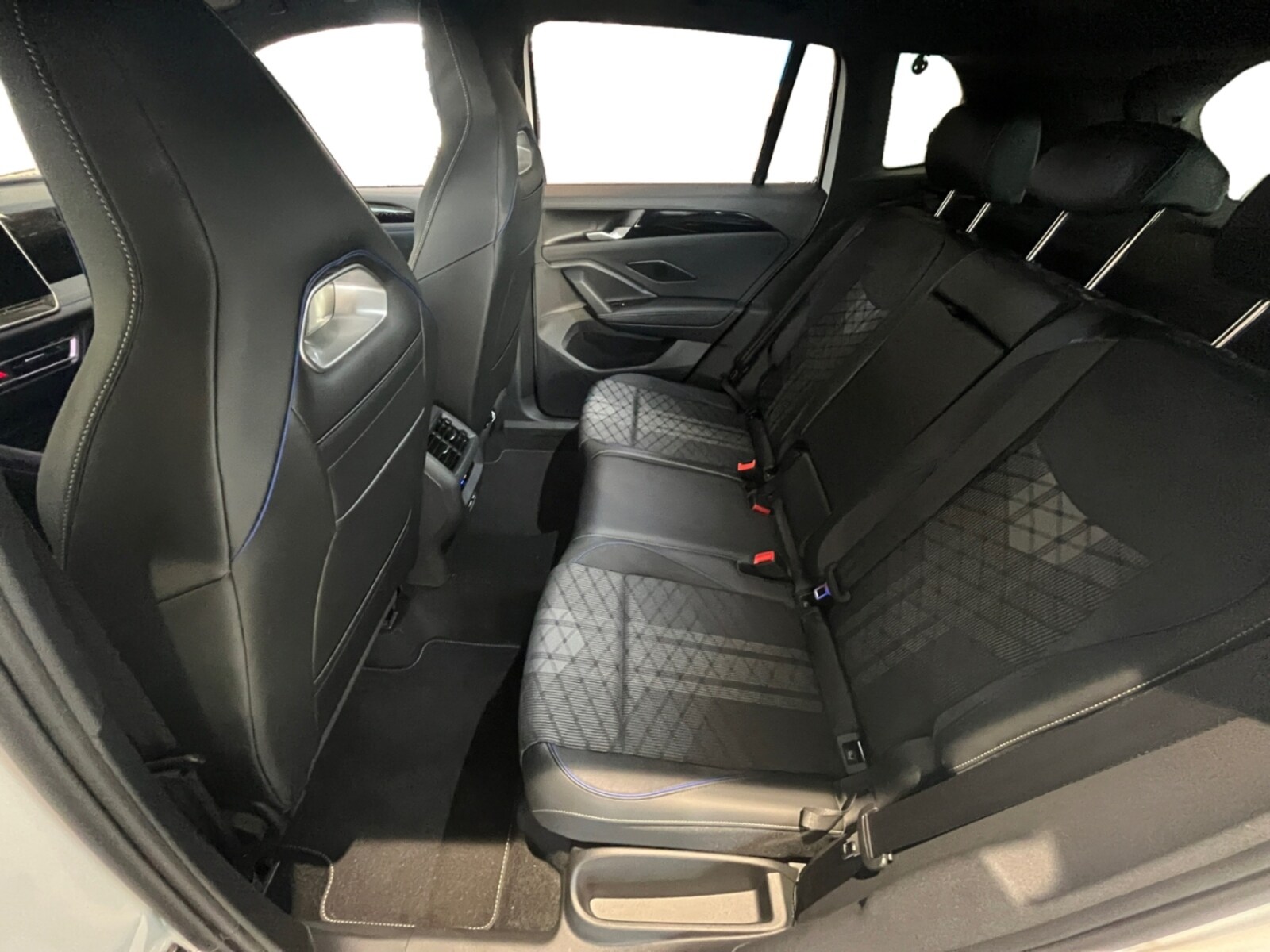 Volkswagen Tiguan – Bild 13