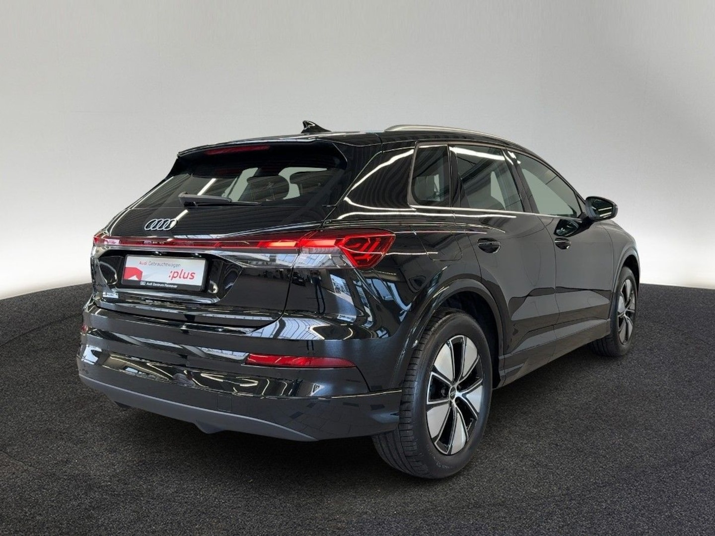 Bild über Audi Q4 SUV e-tron e-tron 150 kW - für weitere Informationen kontaktieren Sie den Audi Partner