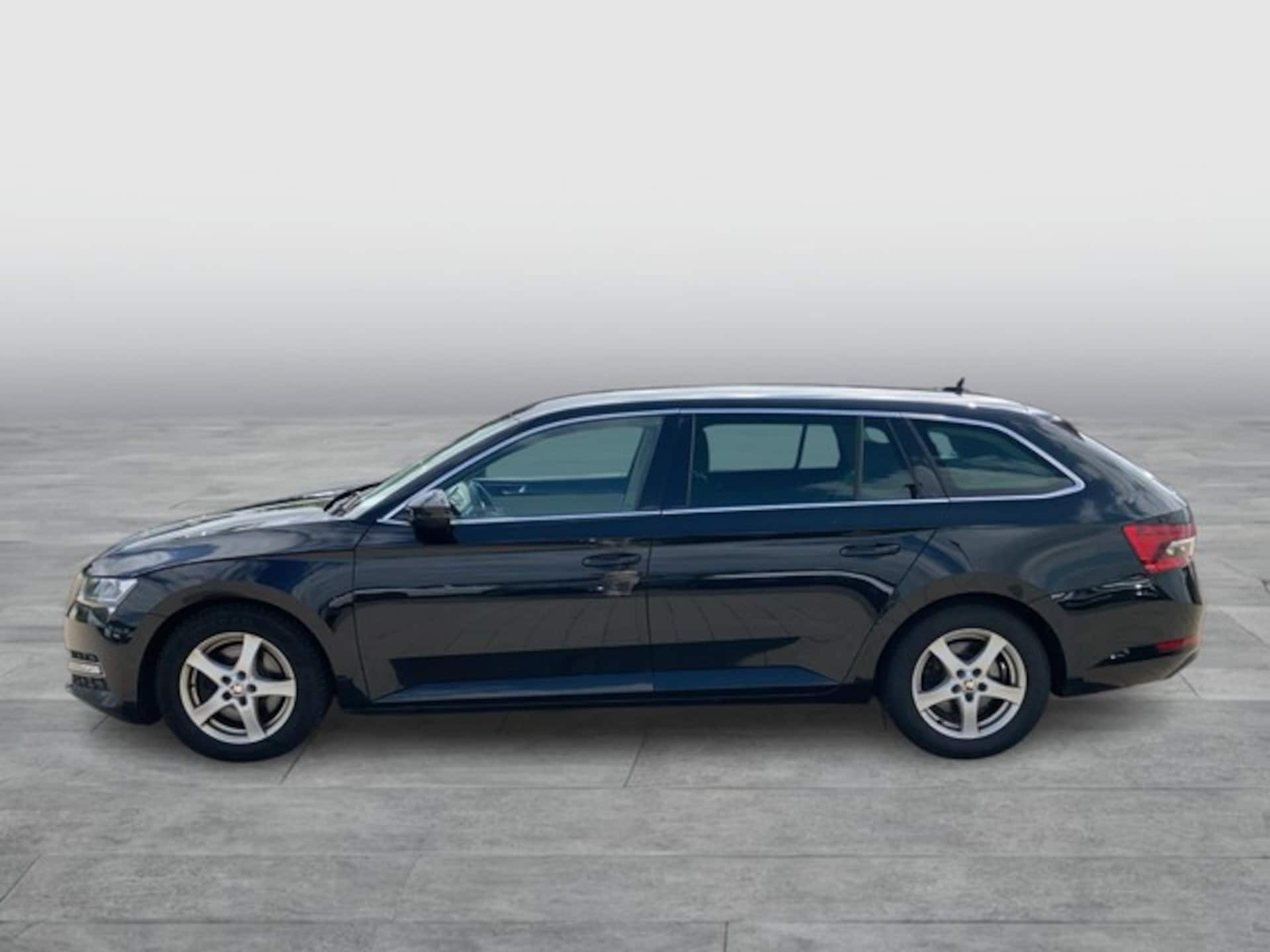 Skoda Superb Combi Style