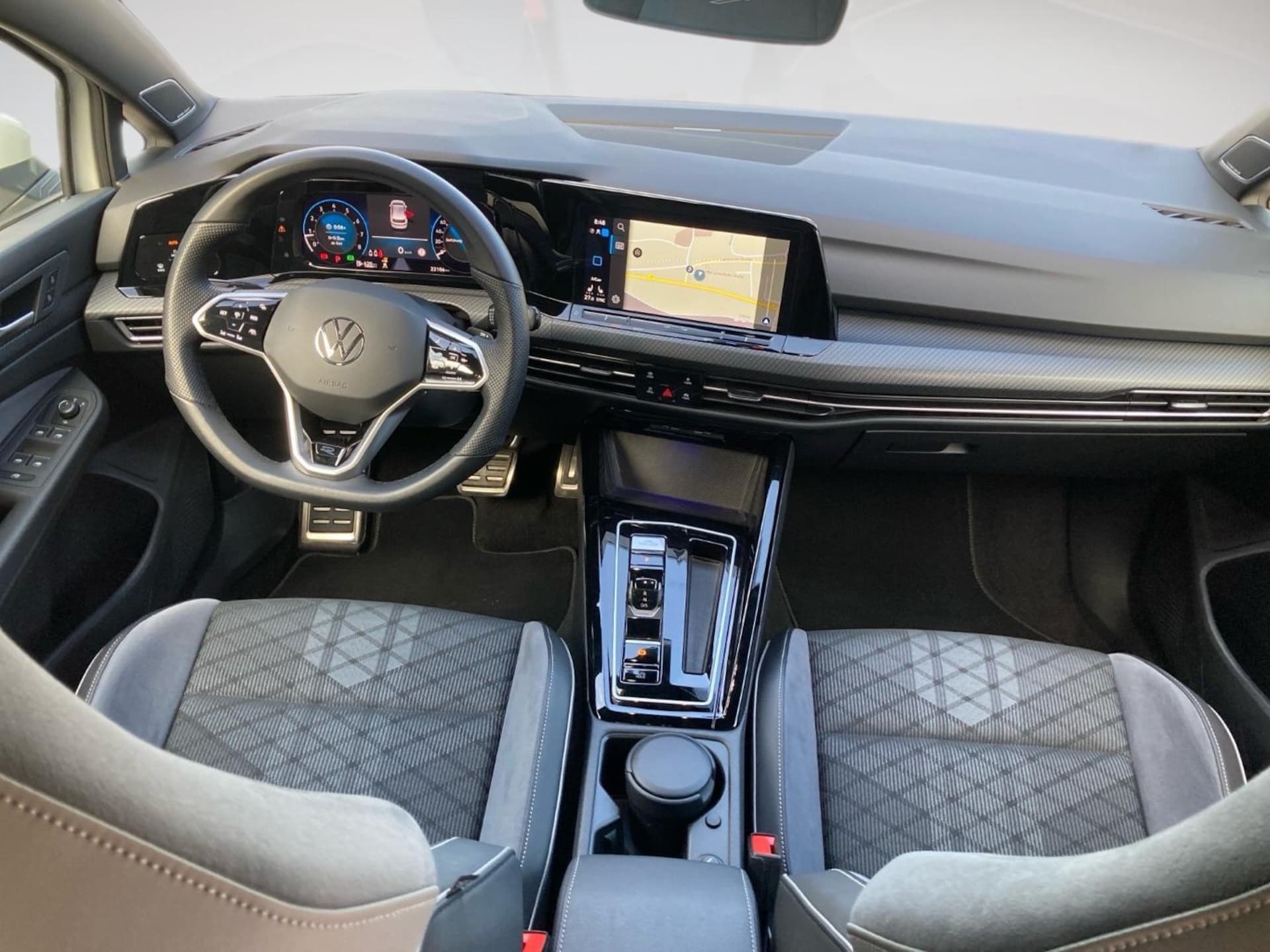 Volkswagen Golf R-Line