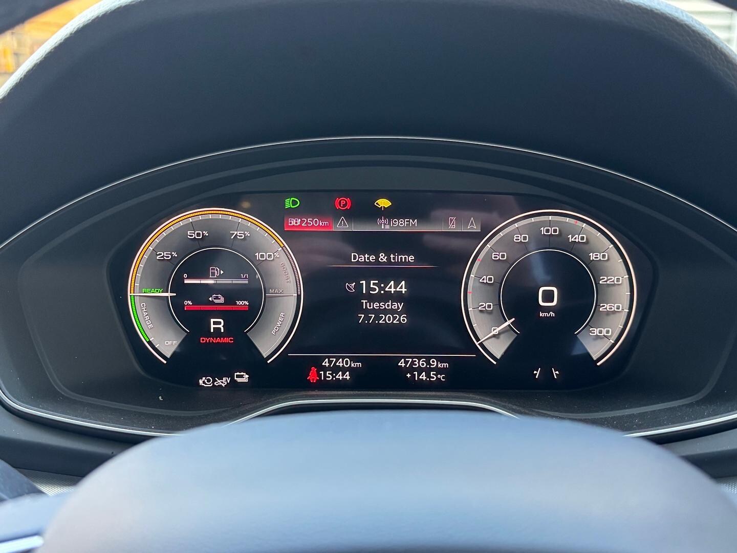 Image about Audi Q5 TFSI e S line 55 TFSI e quattro S tronic